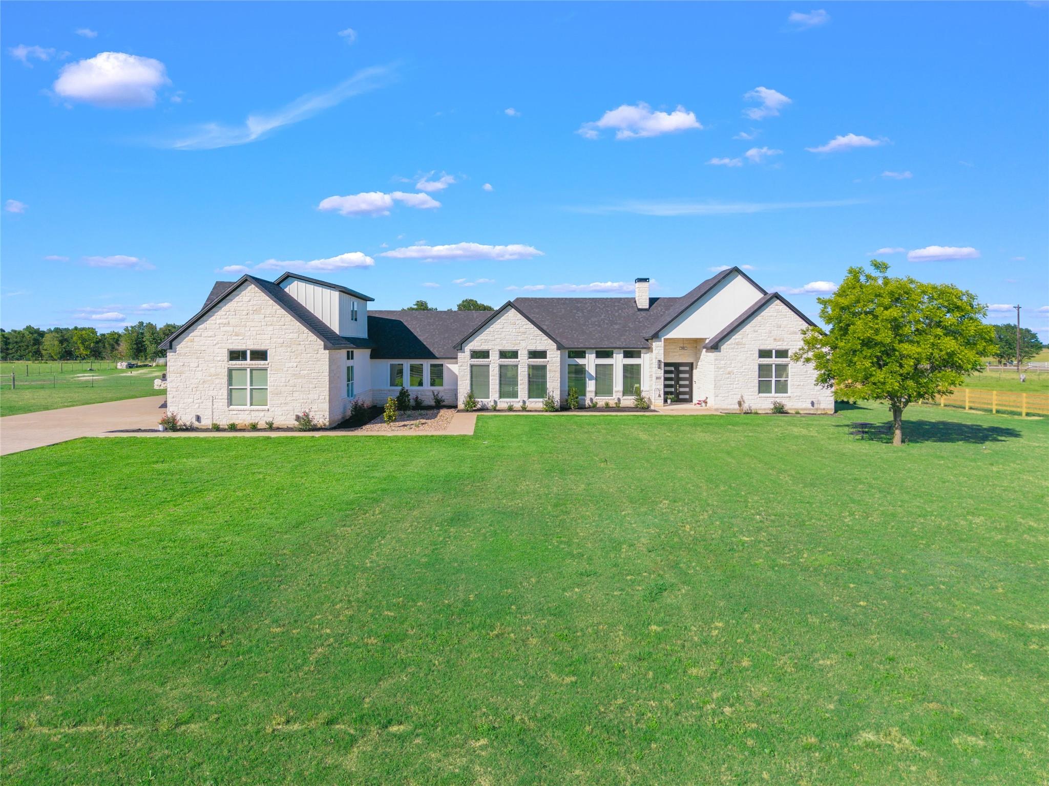 13504 Hudson Farms Road — photo