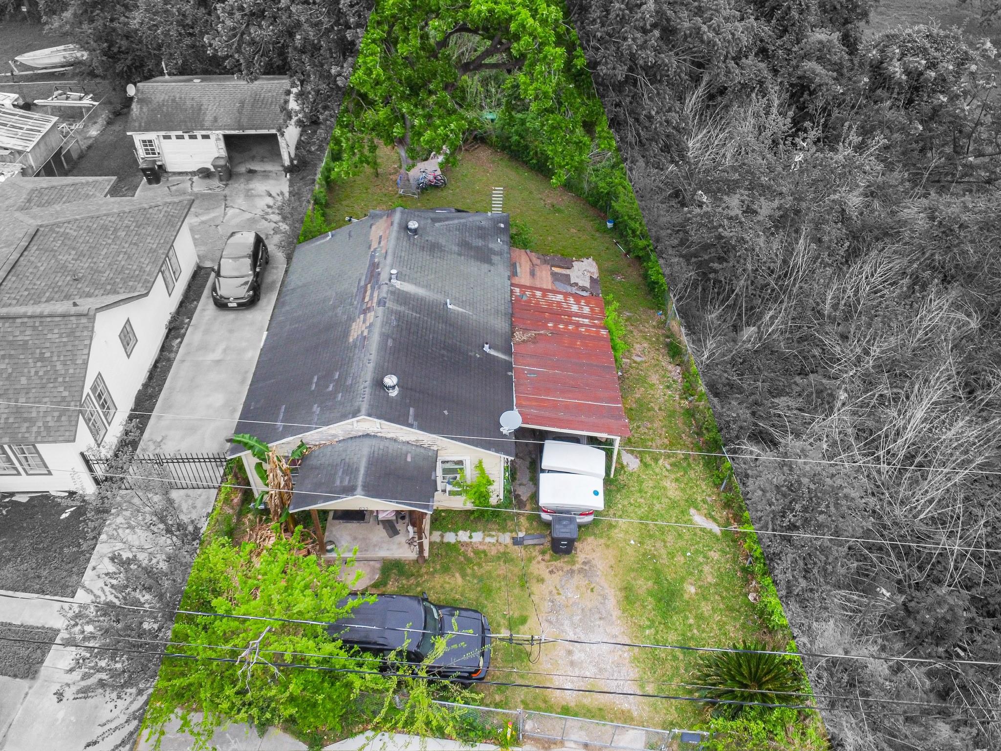 833 Booth Street — photo