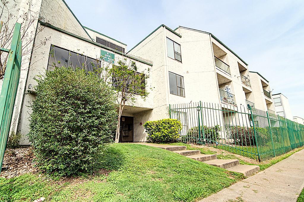 2818 S Bartell Drive #312 — photo