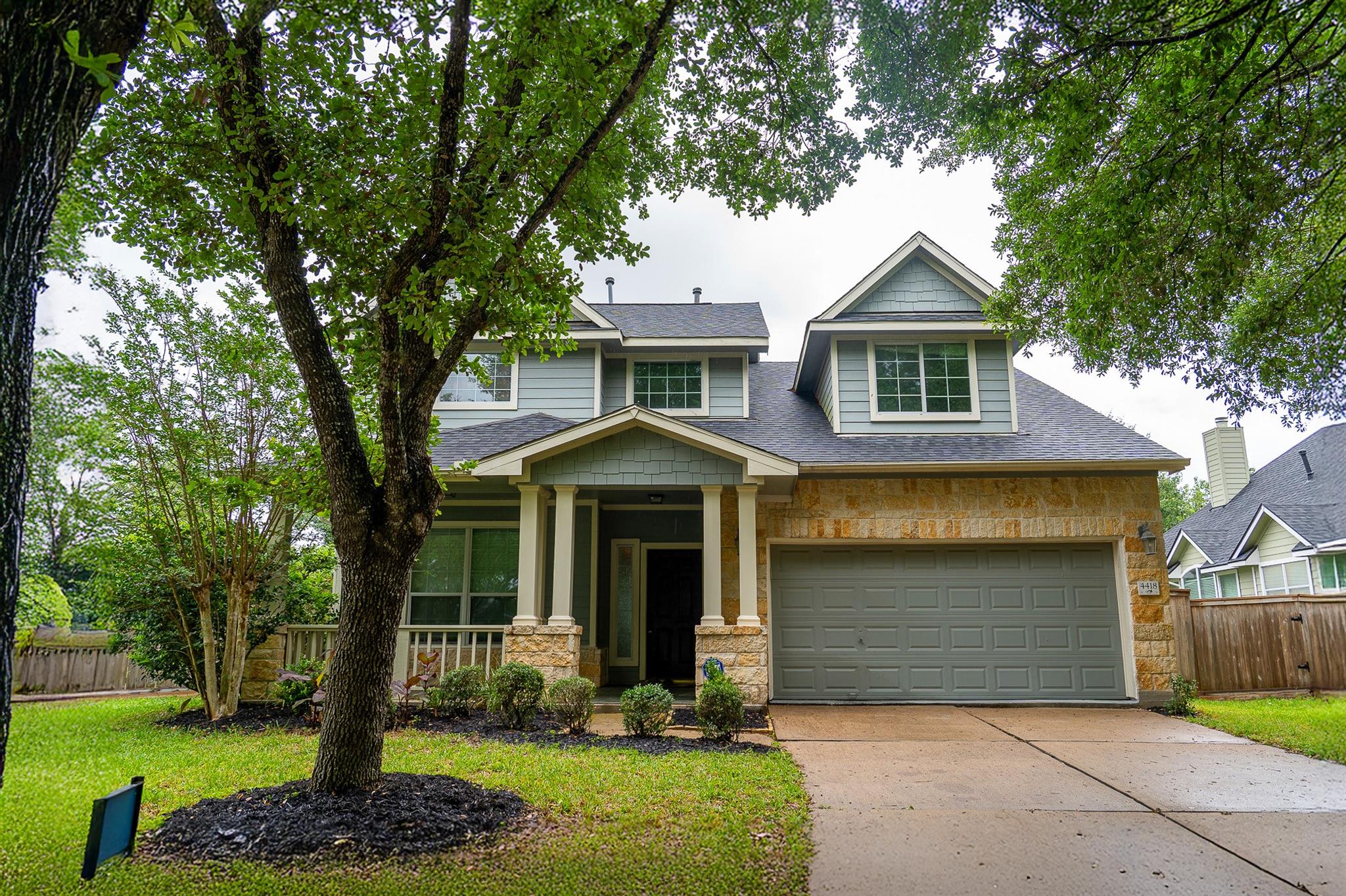 4418 Laurel Green Court — photo