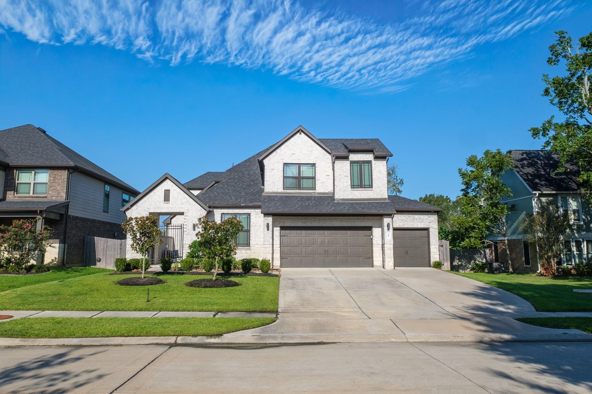98 Dorado Drive — photo