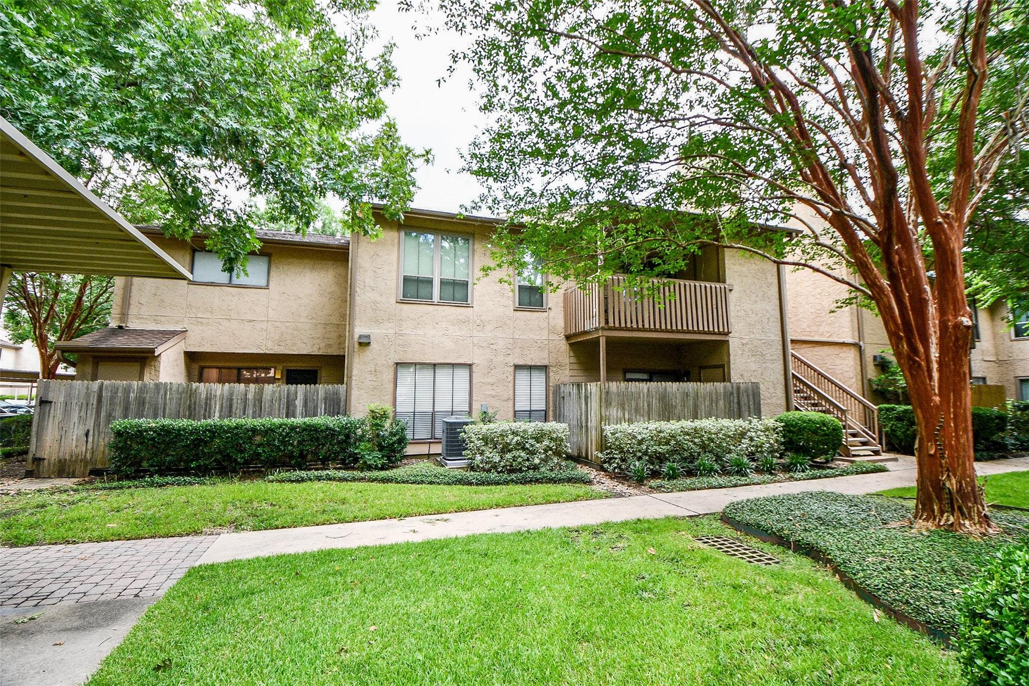 5001 Lamonte Lane #116 — photo