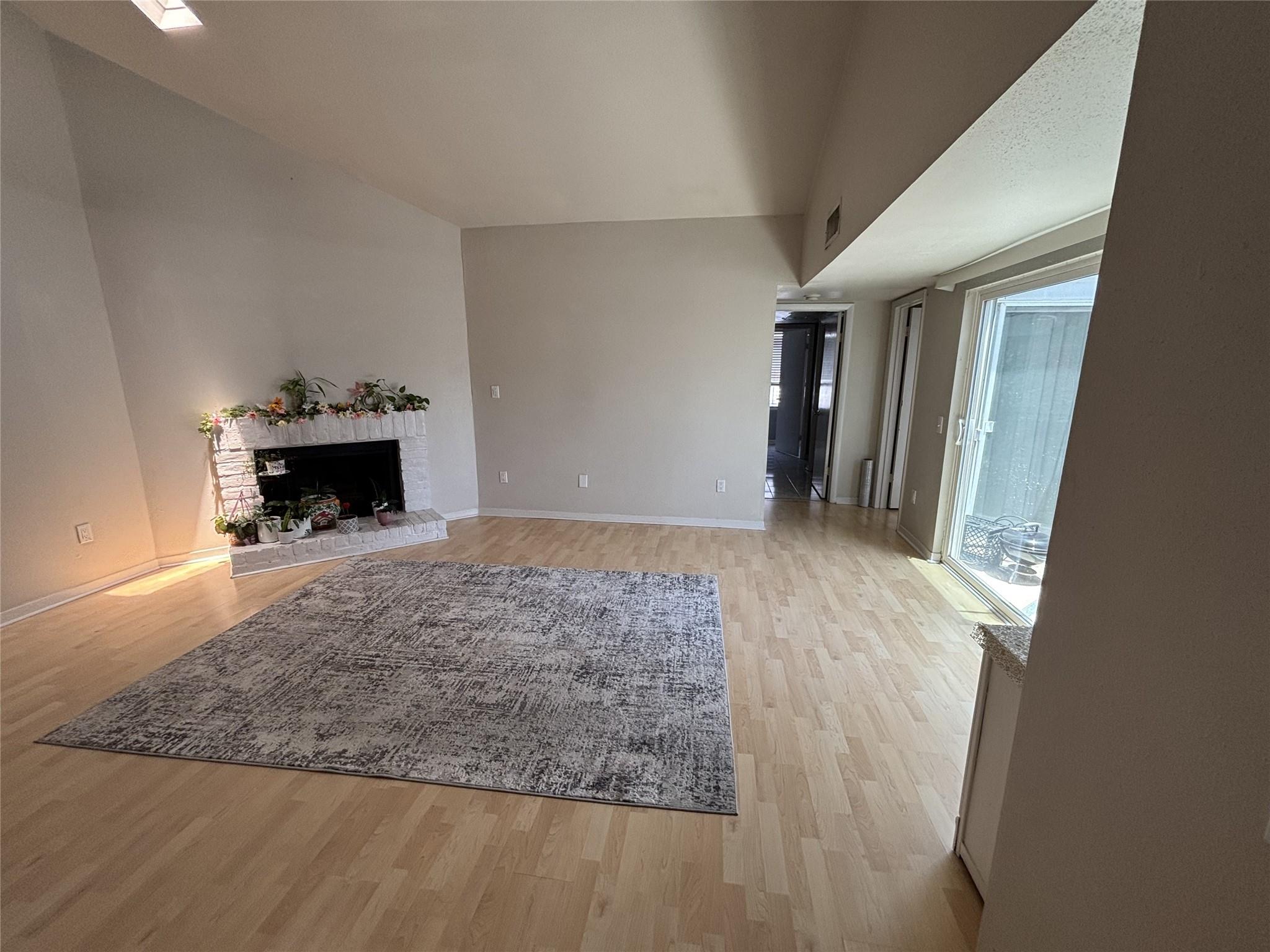 9809 Richmond Avenue #F8 — photo