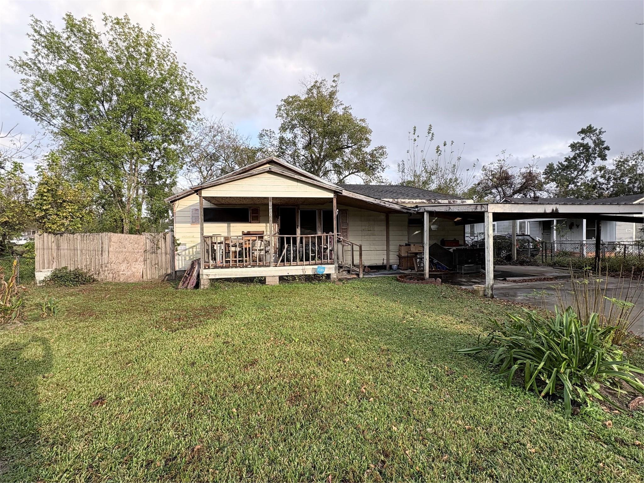 8922 Heatherside Street — photo
