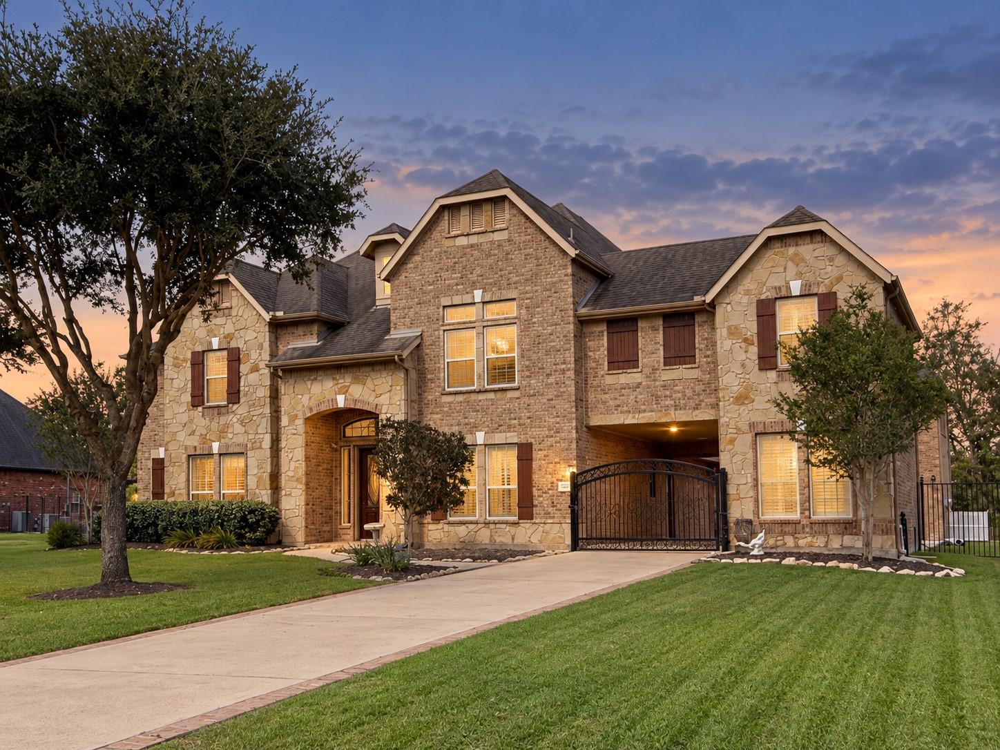 6010 Crystal Water Drive — photo