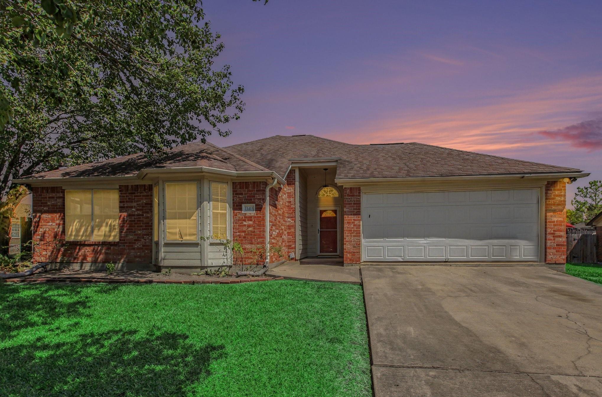 13415 Lake Breeze Lane — photo
