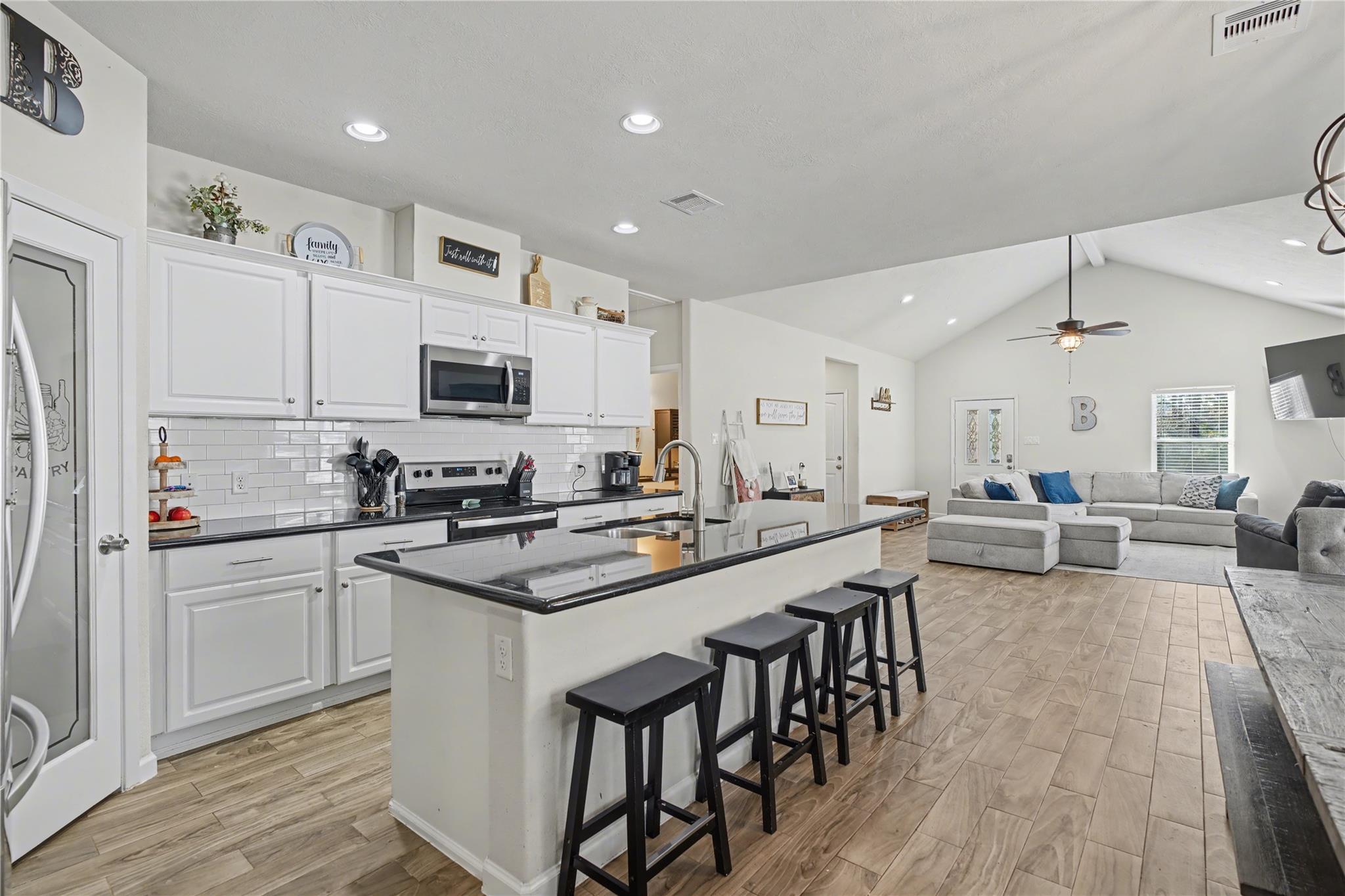 186 N Village Cove Loop — photo