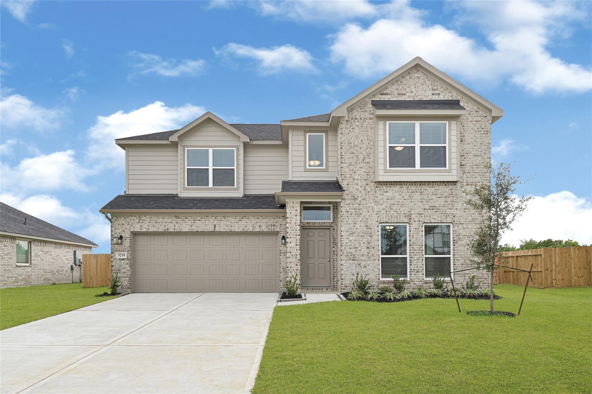 2106 Rosillo Brook Drive — photo