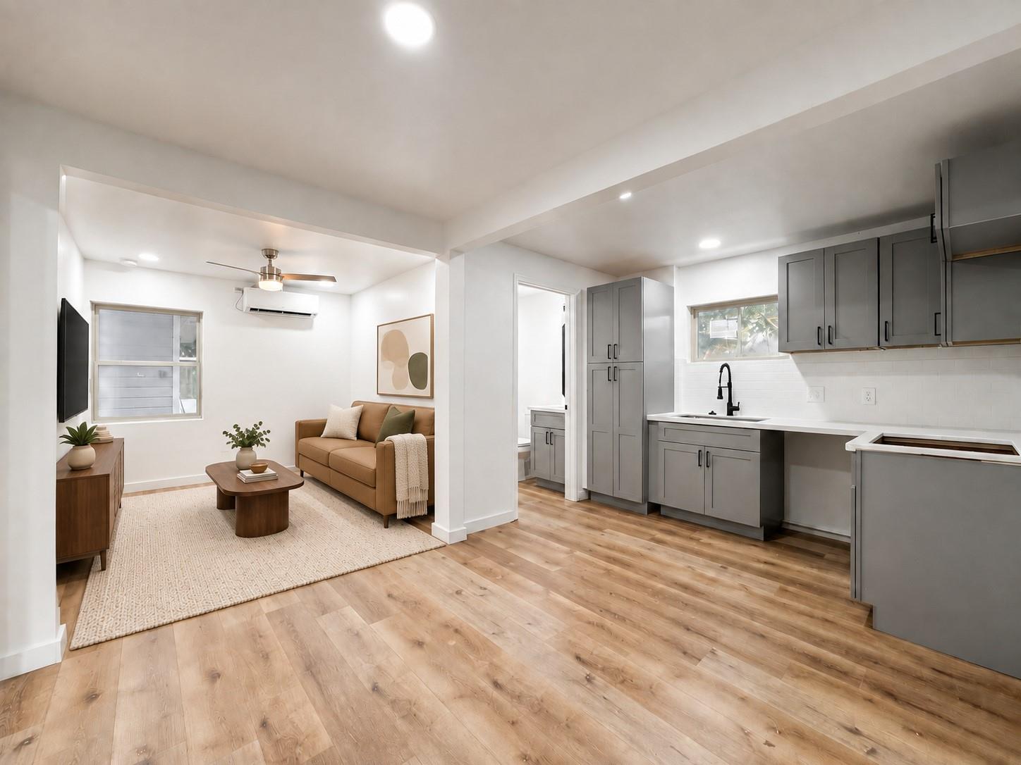 2223 San Antonio — photo