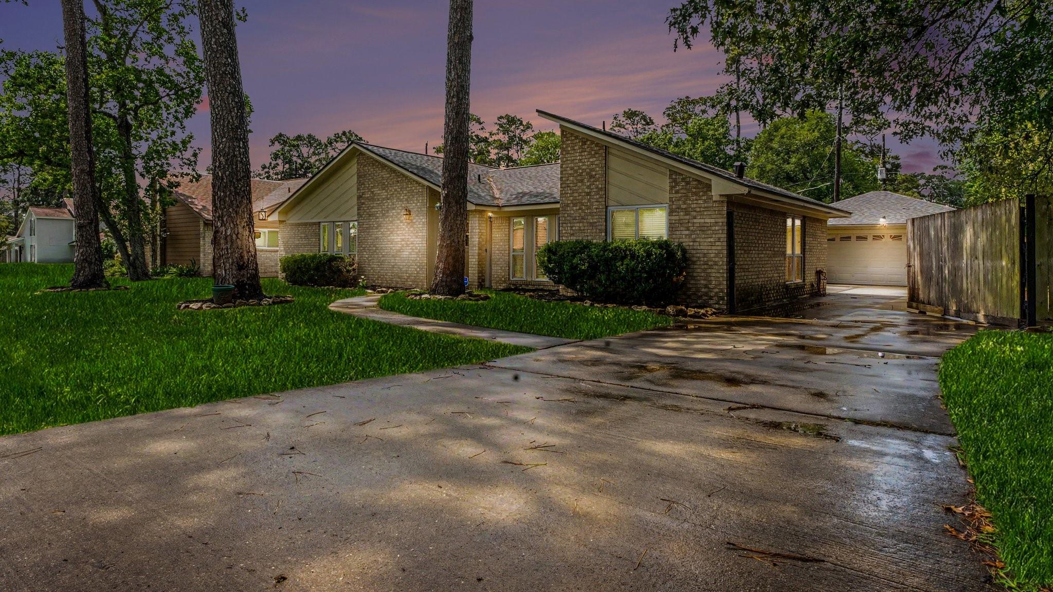 9907 Pinehurst Street — photo