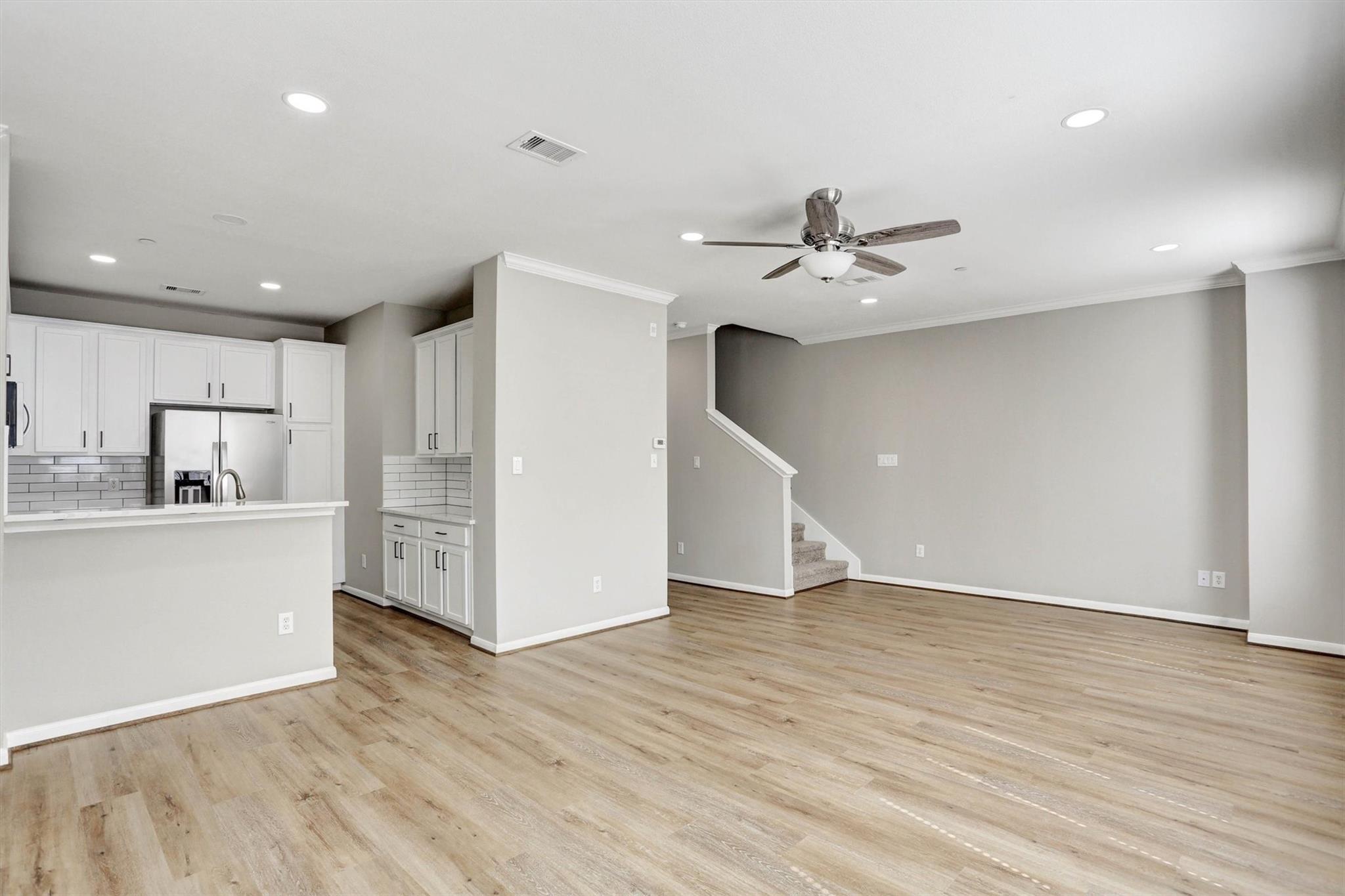 3001 Murworth Drive #404 — photo