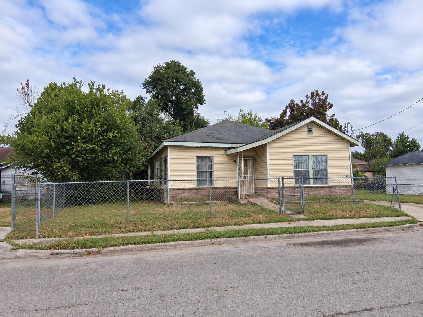 4207 Rand Street — photo