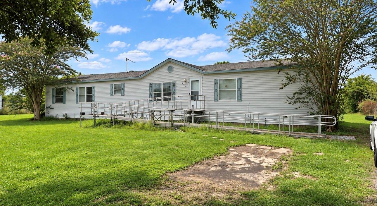 6710 Trail Loop W, Rosharon, TX 77583 — photo 2