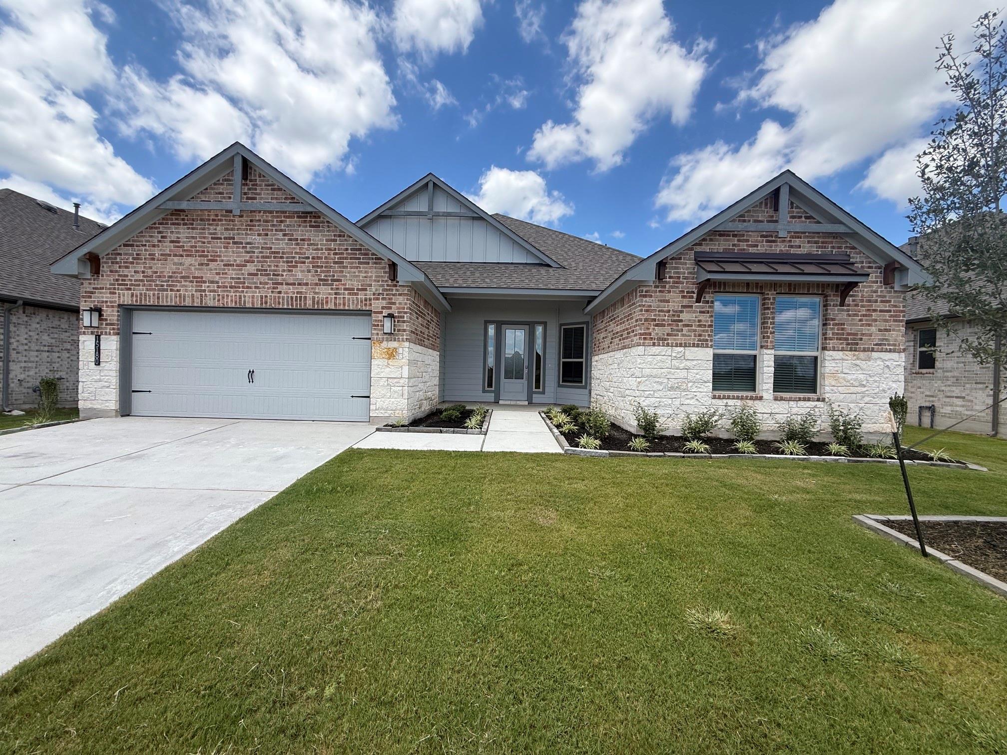 15180 Corbin Court — photo