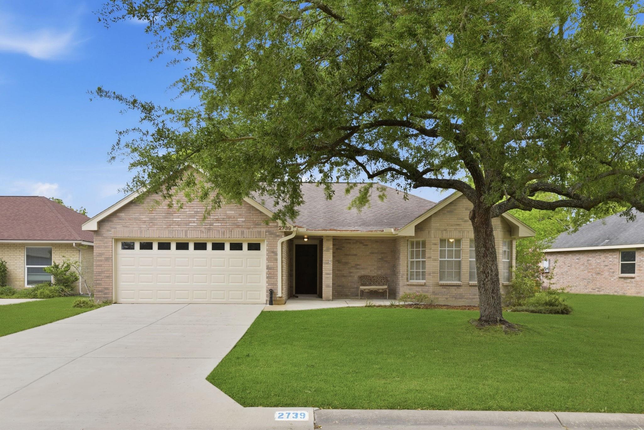 2739 S Peach Hollow Circle — photo
