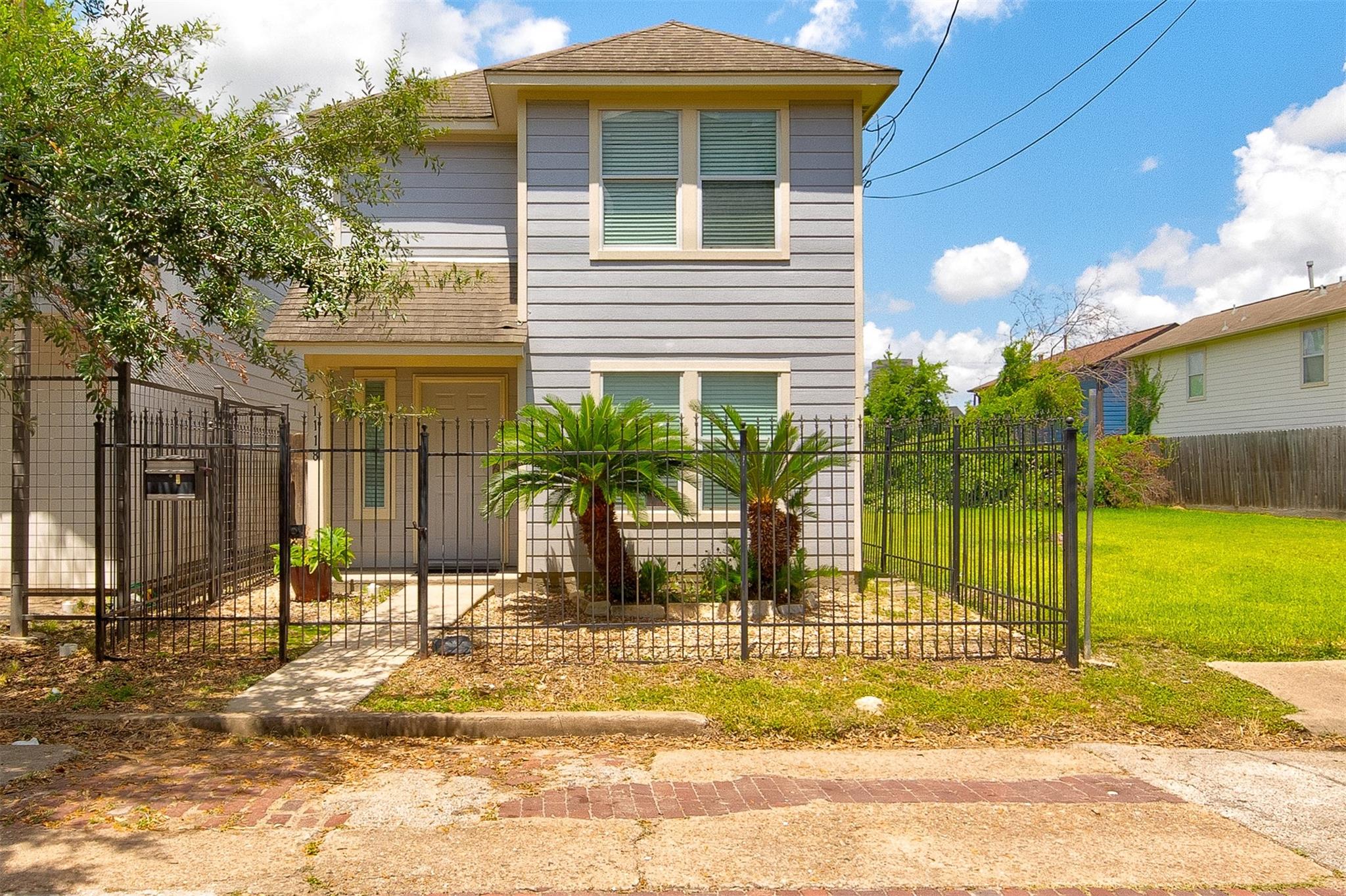 1118 Wilson Street — photo