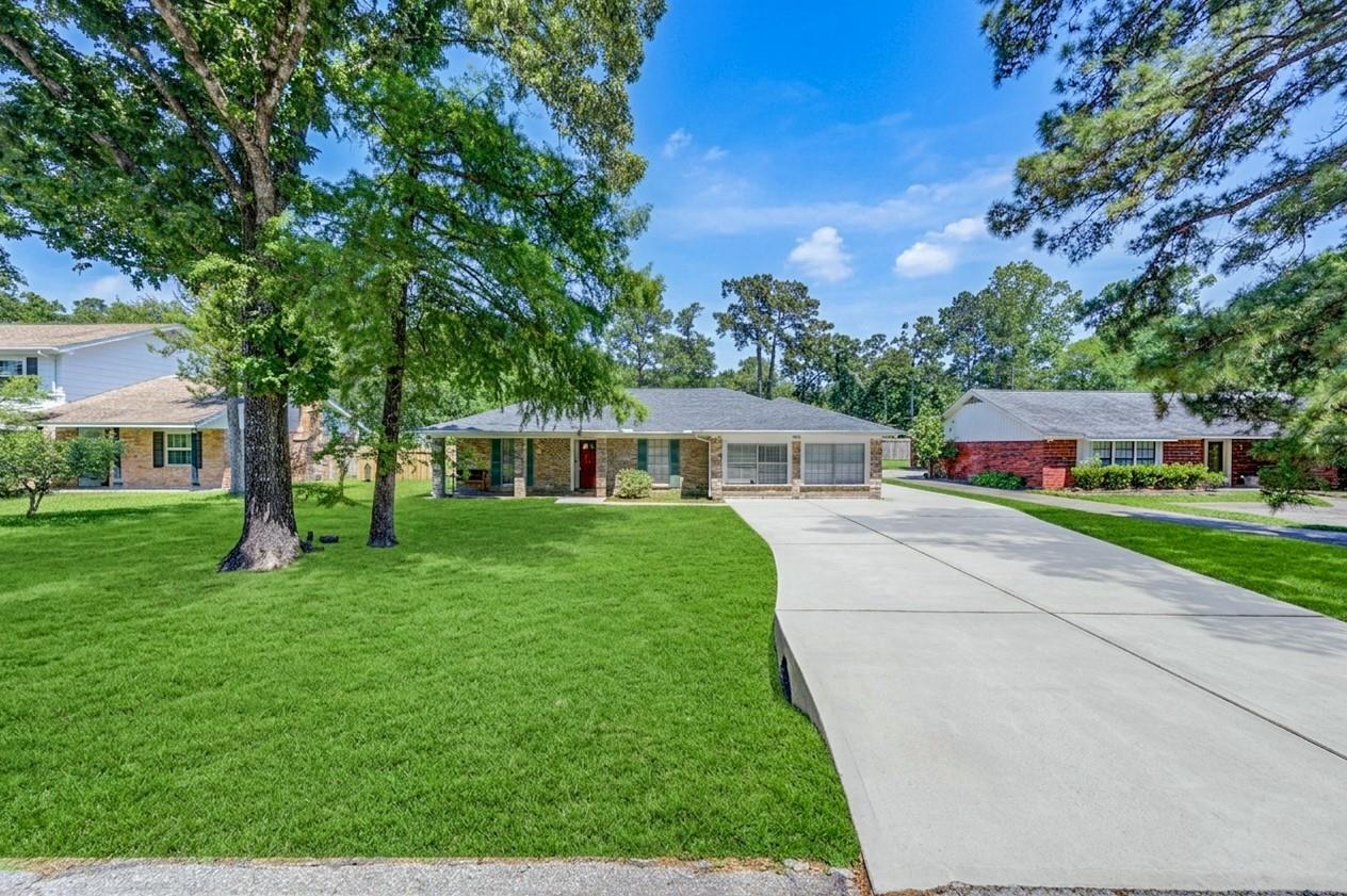 24522 Glen Loch Drive — photo