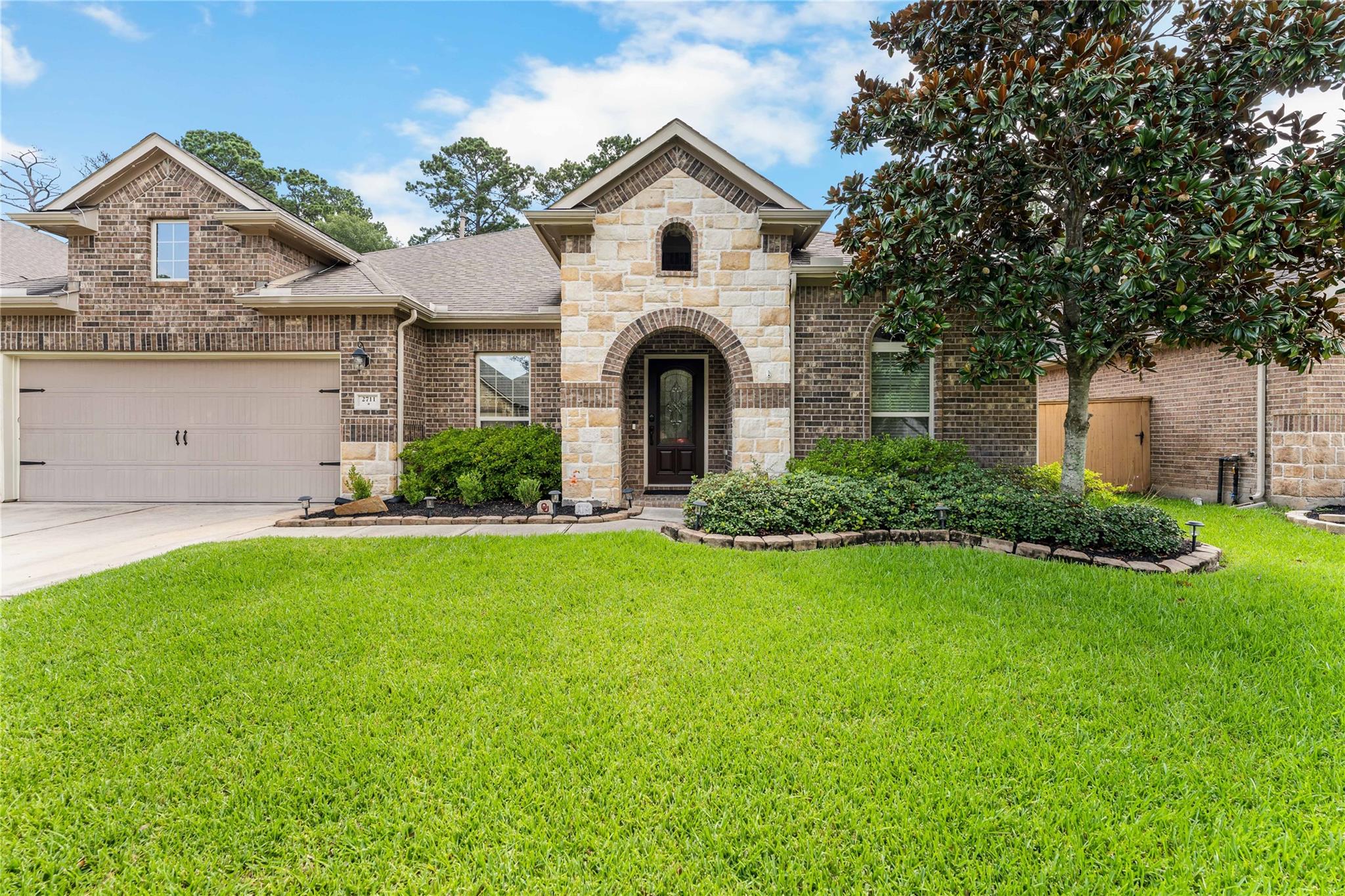 2711 Bay Laurel Lane — photo