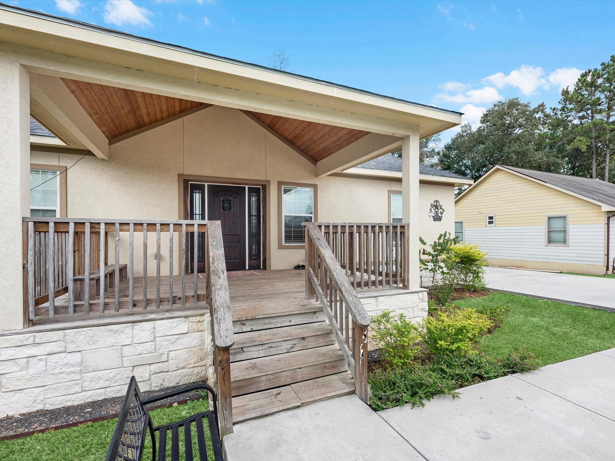 528 Draylon Drive, Conroe, TX 77303 — photo 2