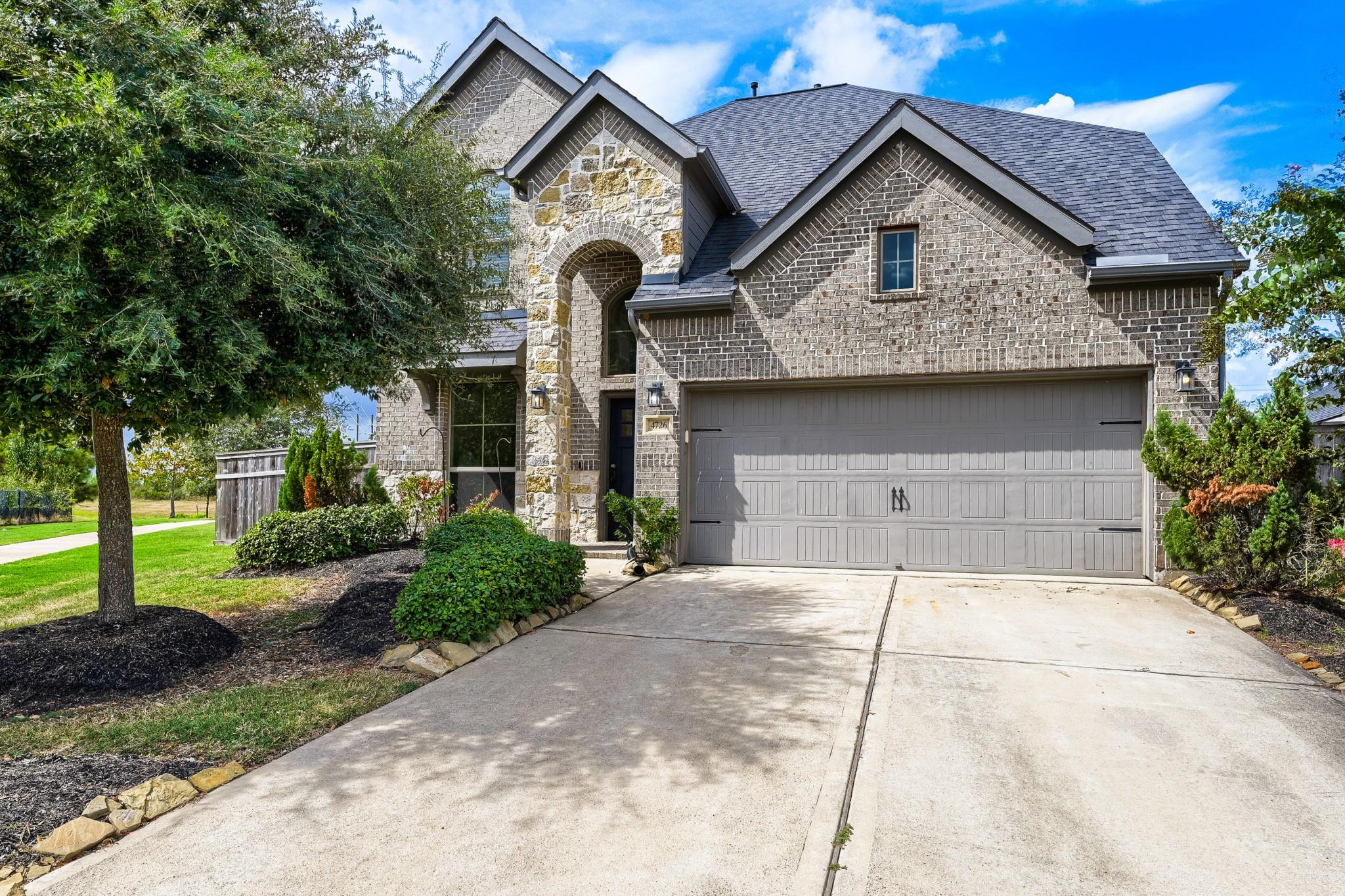 4726 Primrose Valley Lane — photo