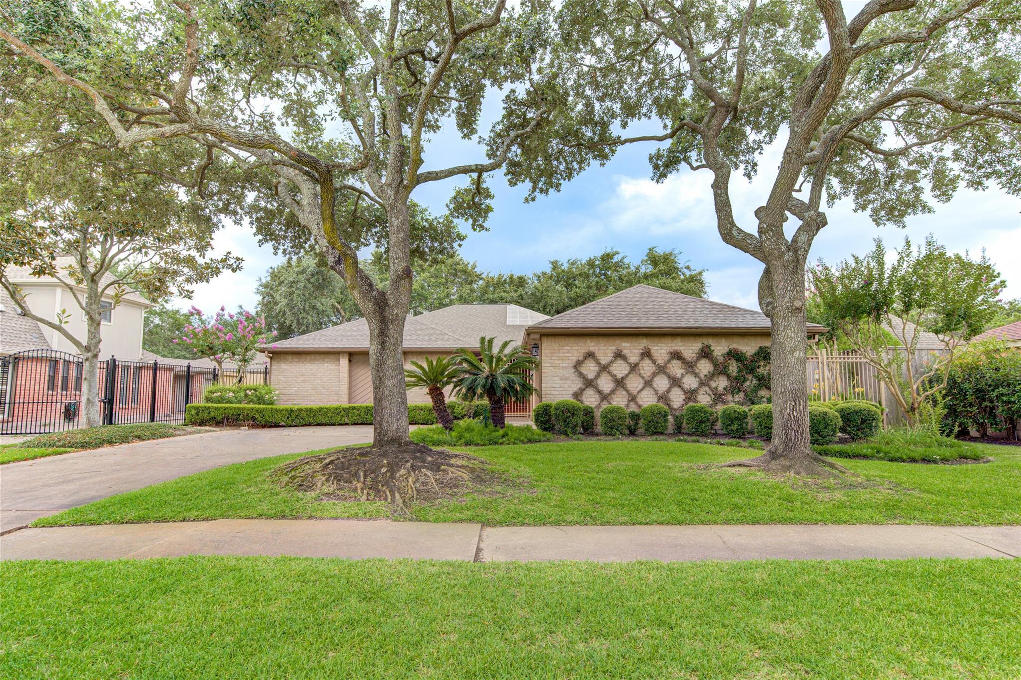 12307 Rocky Knoll Drive — photo
