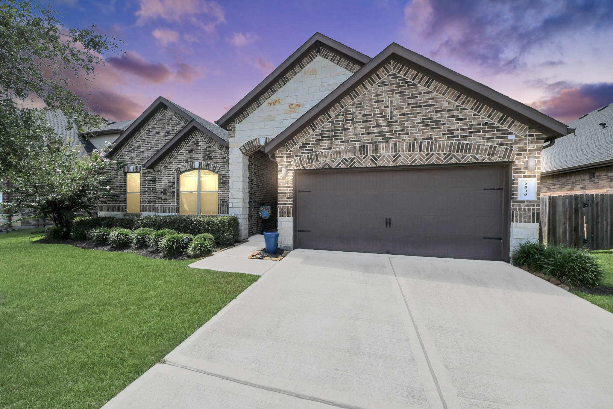 2539 Ravenna Court — photo