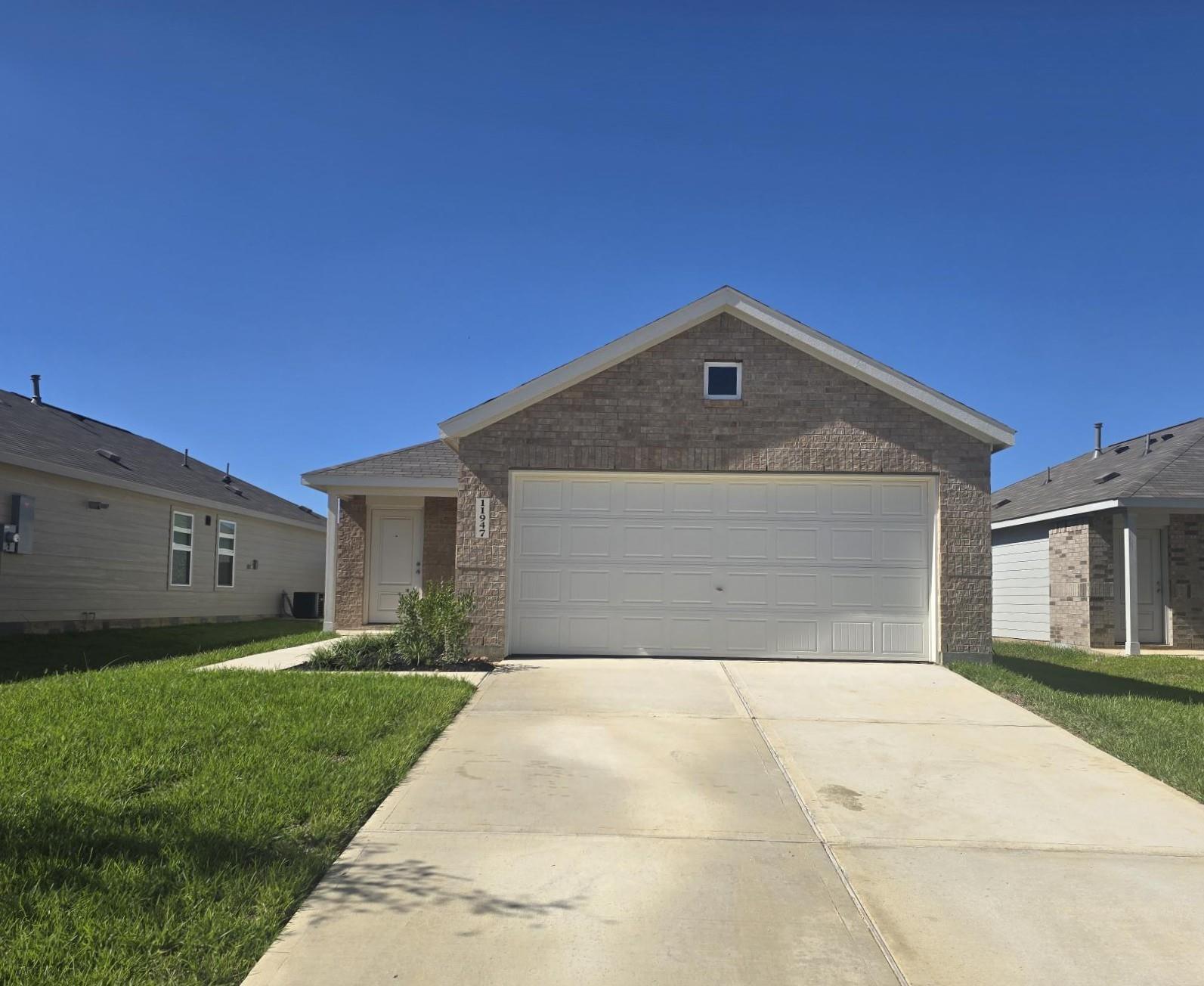 11947 Noble Wood Village Drive — photo