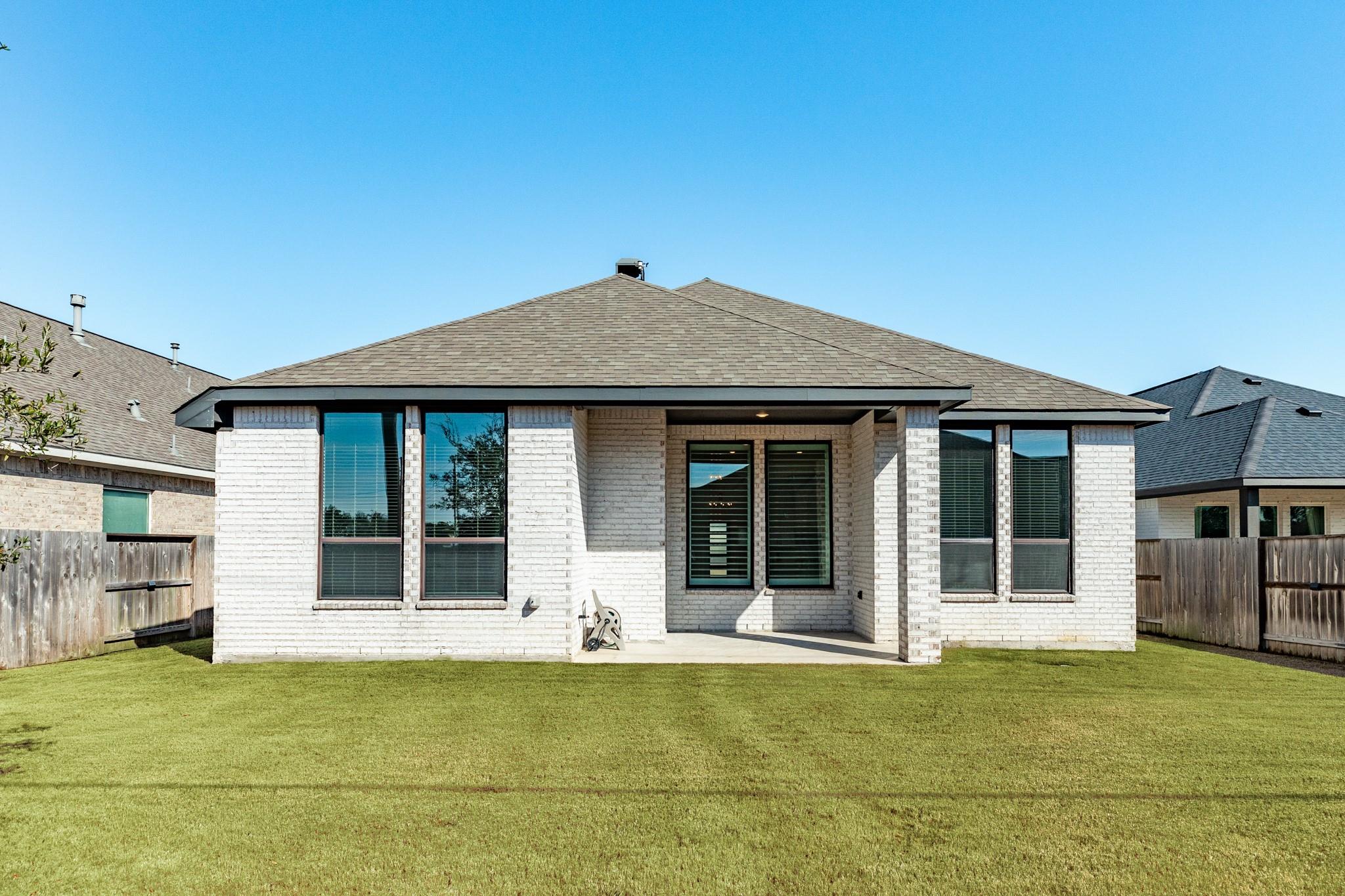 3806 Shackleton Court, Rosharon, TX 77583 — photo 2