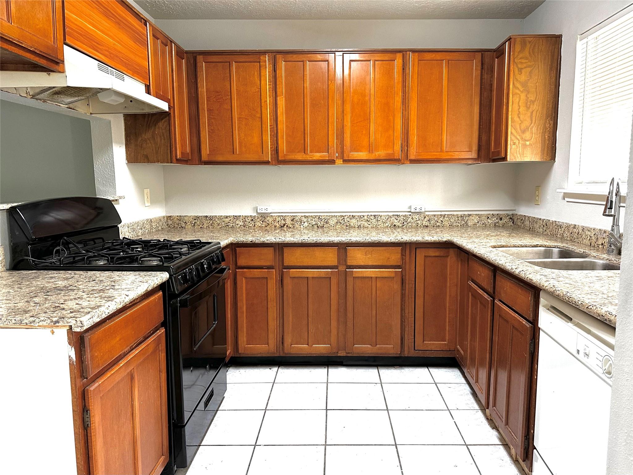 2351 Spring Dusk Lane, Spring, TX 77373 — photo 2