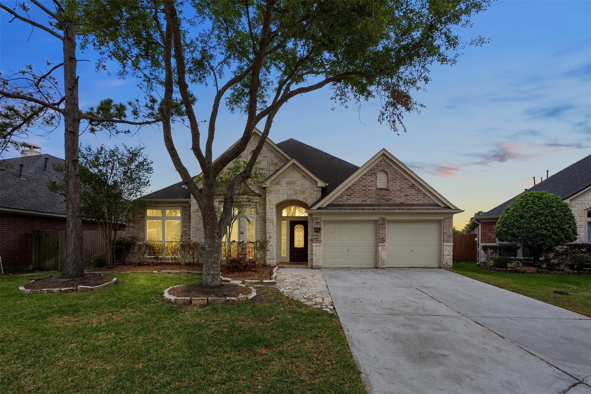6111 Windsor Chase Lane — photo