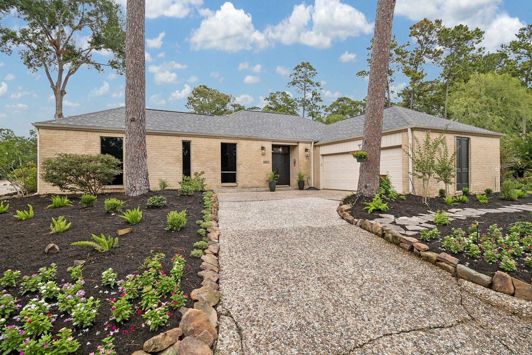 3203 Deep River Court — photo