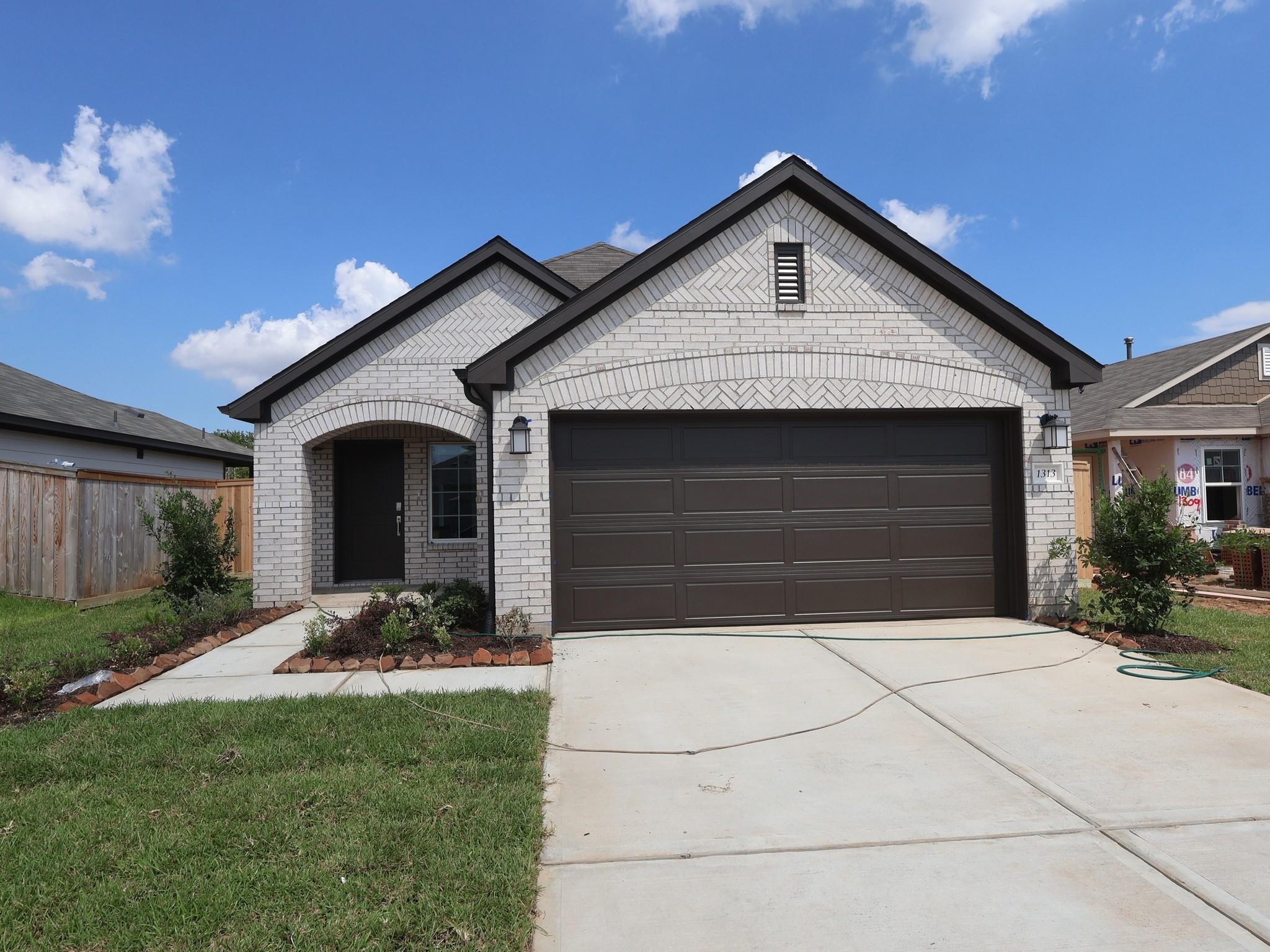 1313 Blue Moon Lane — photo