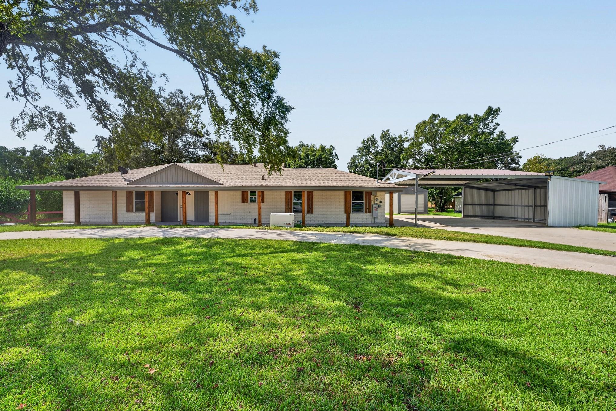 1718 County Road 401 — photo