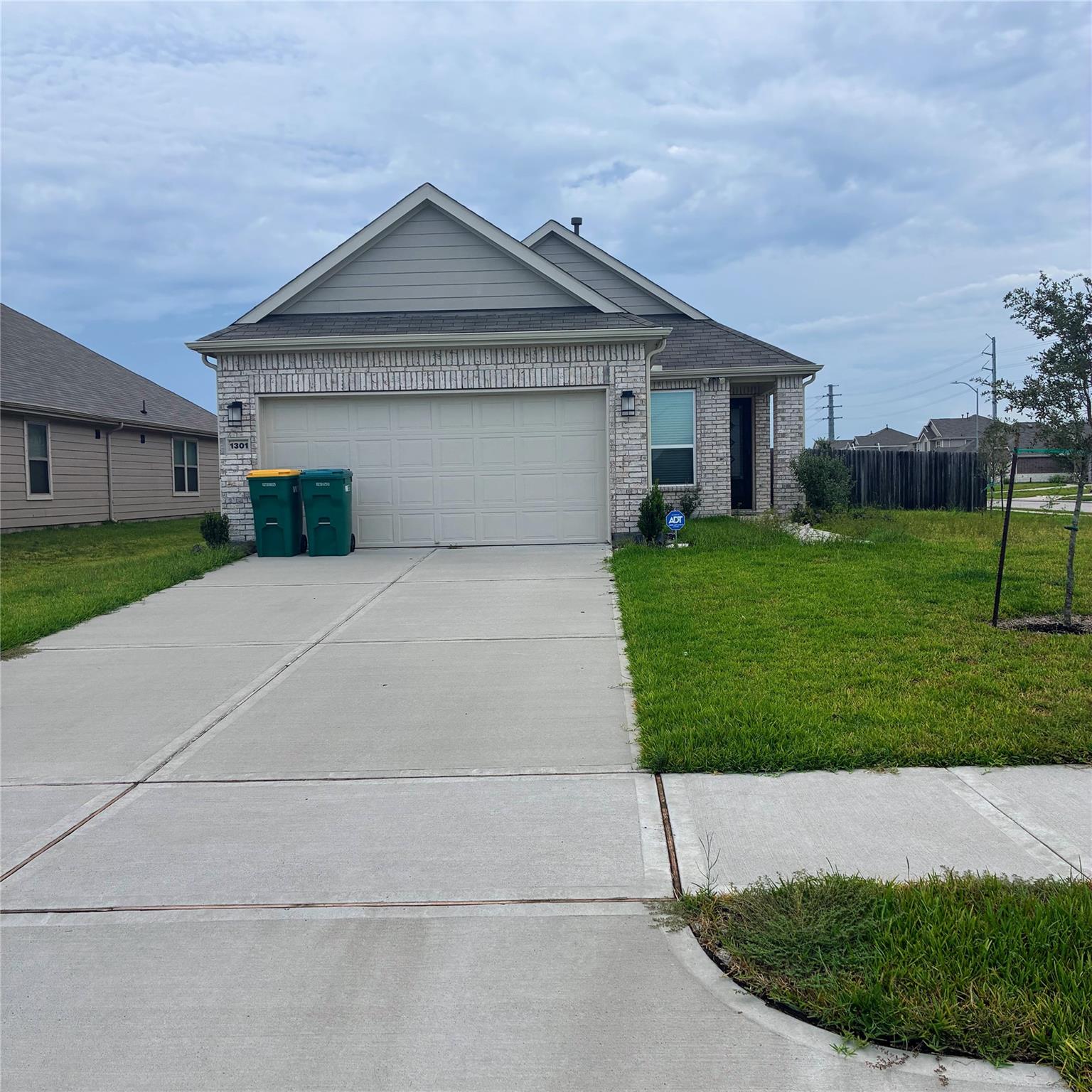 1301 Green Jay Lane — photo