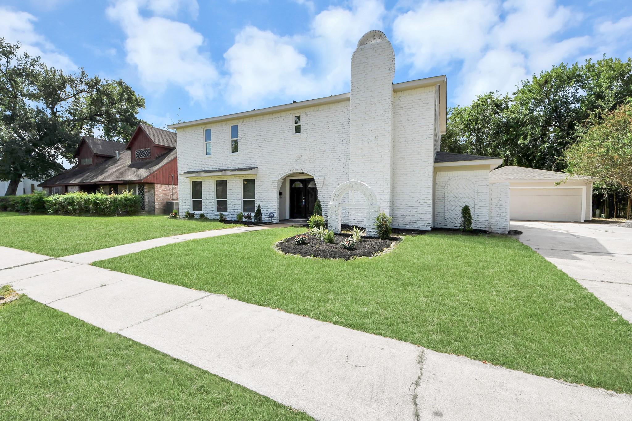 13710 Whitchurch Way — photo
