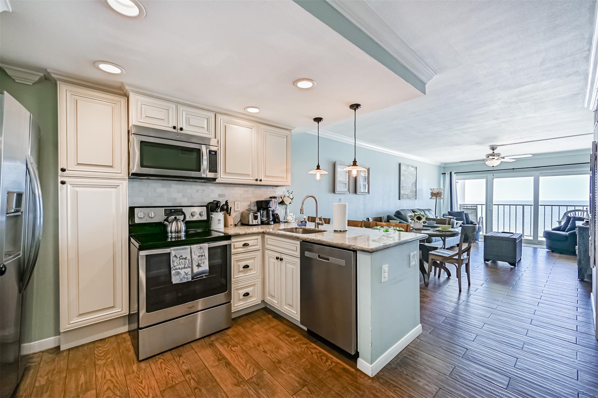 7310 Seawall Boulevard #1203 — photo