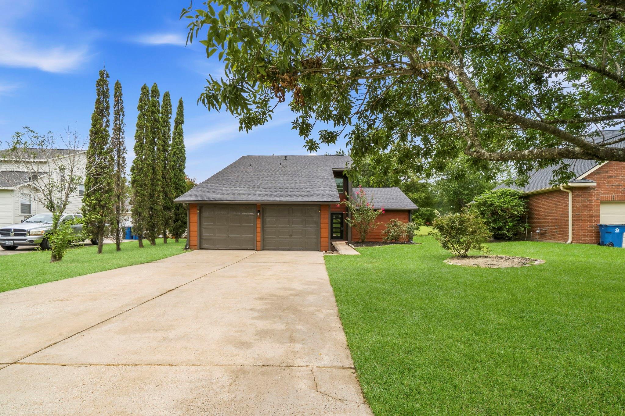 12632 Lake Vista Drive — photo