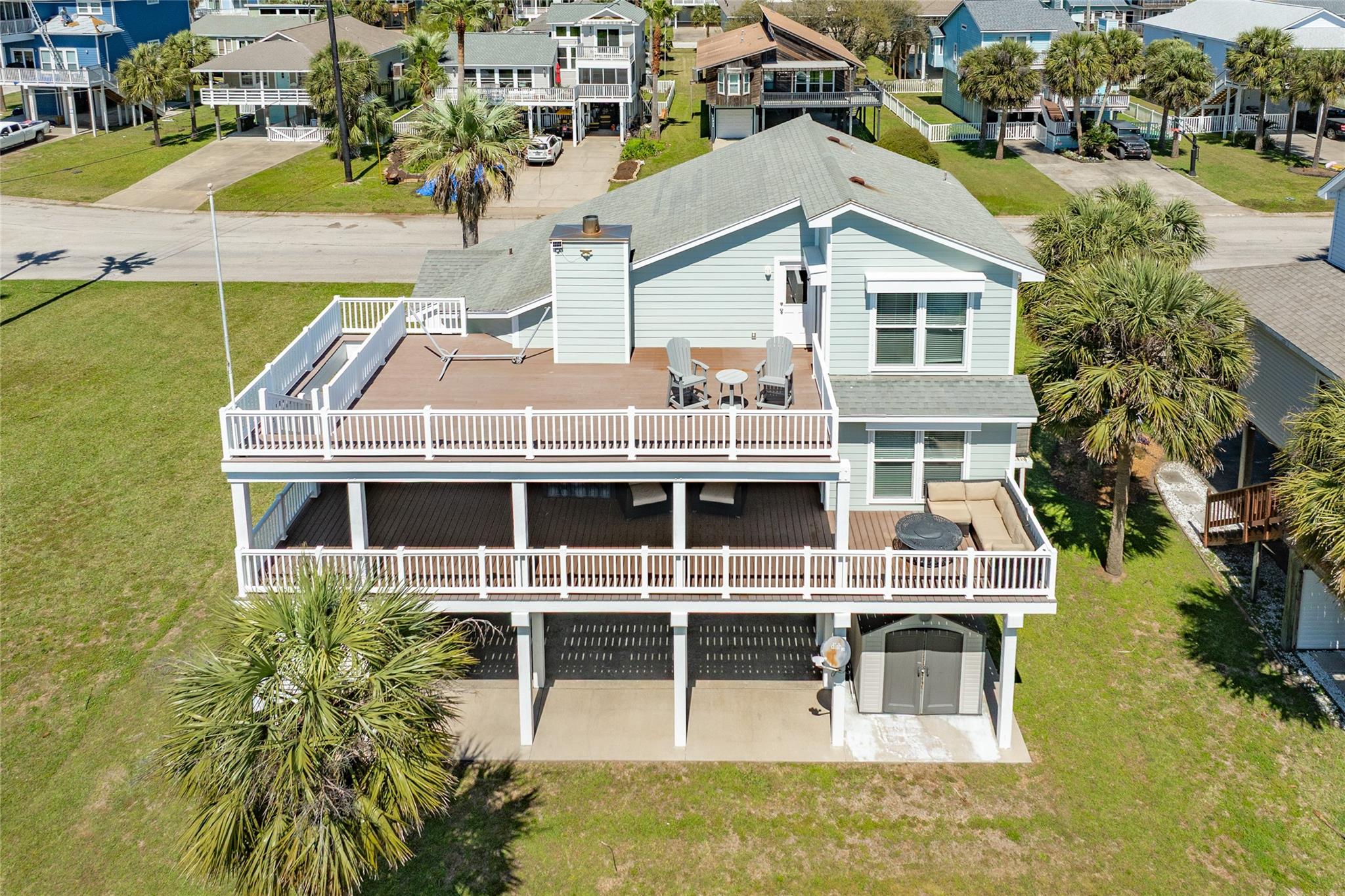 13827 Pirates Beach Boulevard — photo
