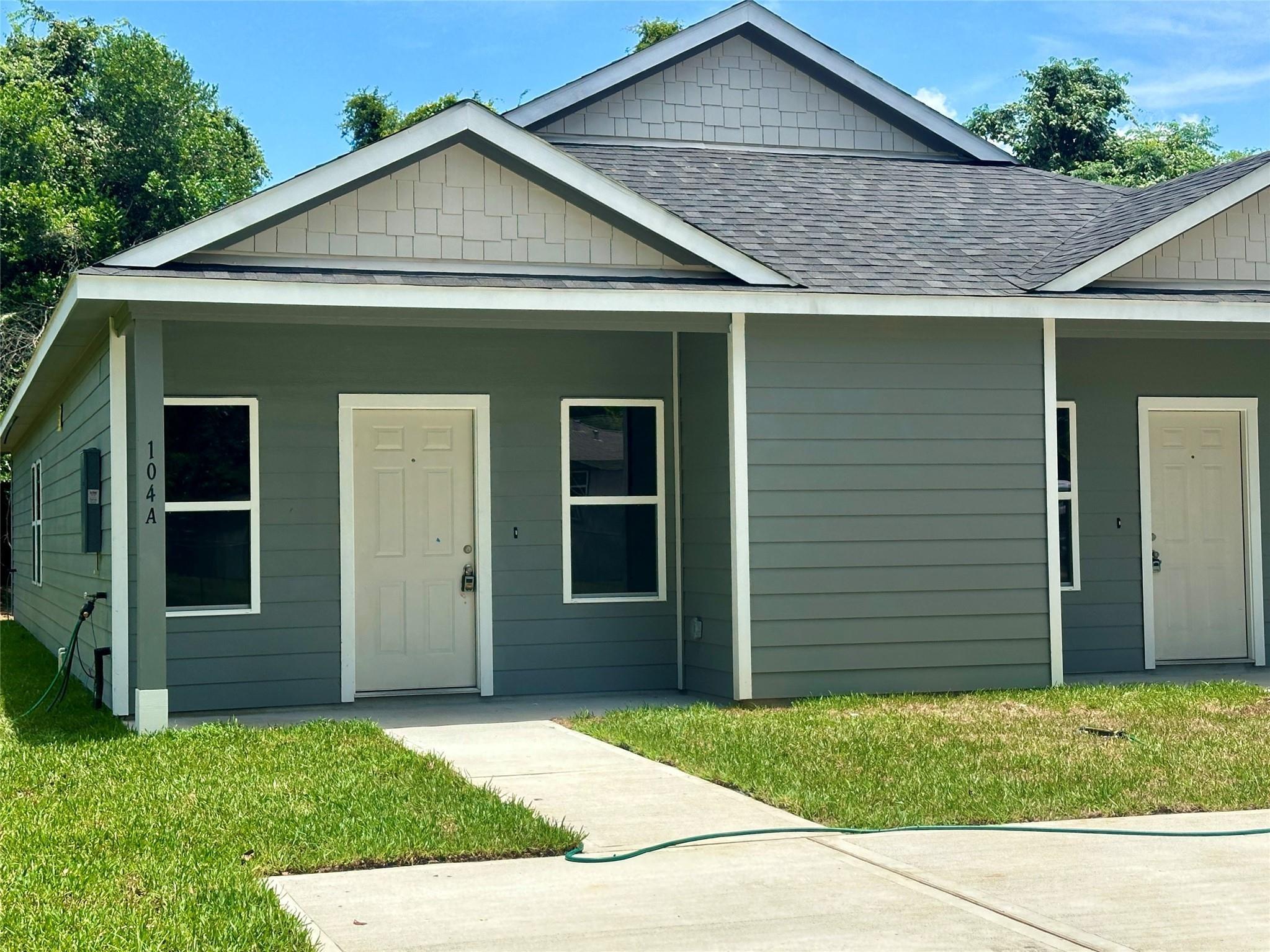 104 Turner Drive #a — photo