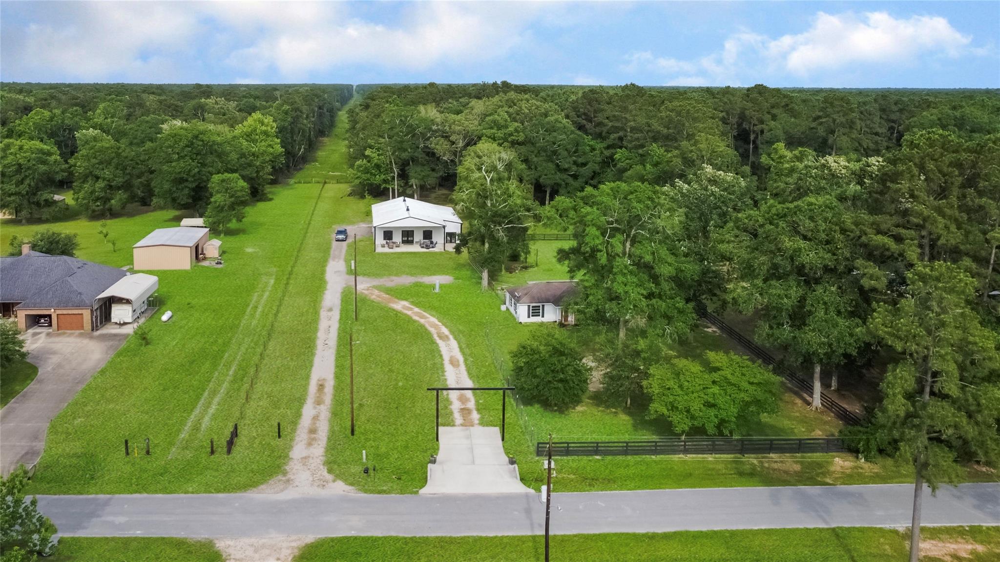 79 E Pine Drive, Huffman, TX 77336 — photo 2