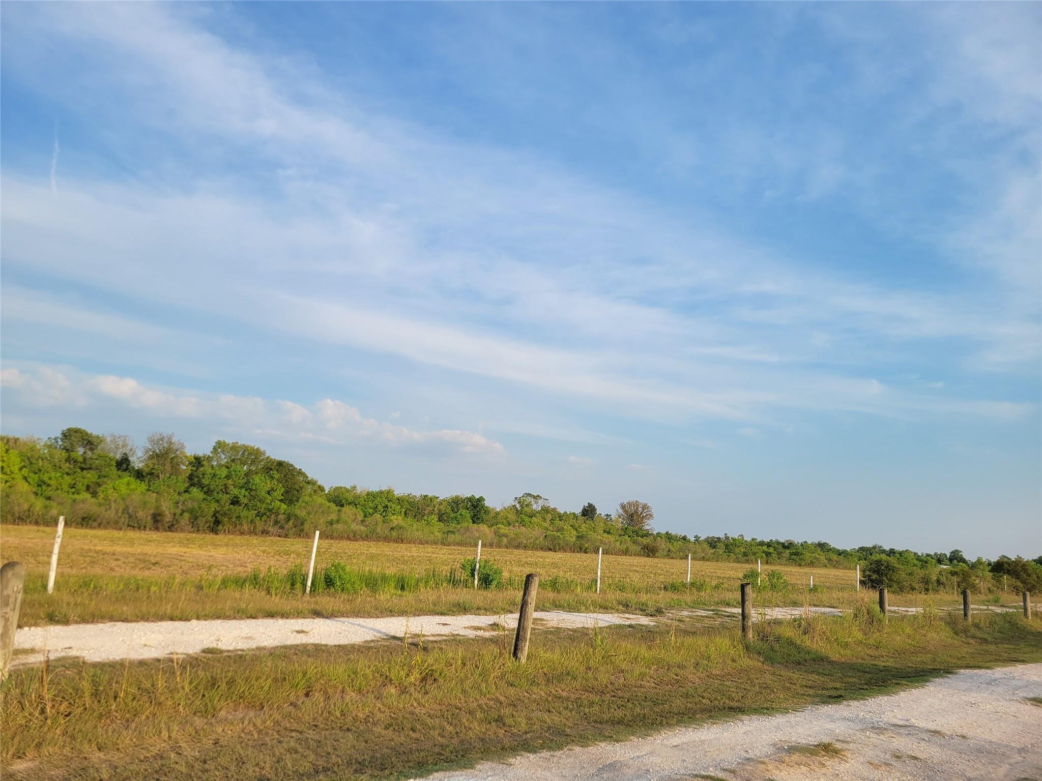 1585 FM 686 — photo
