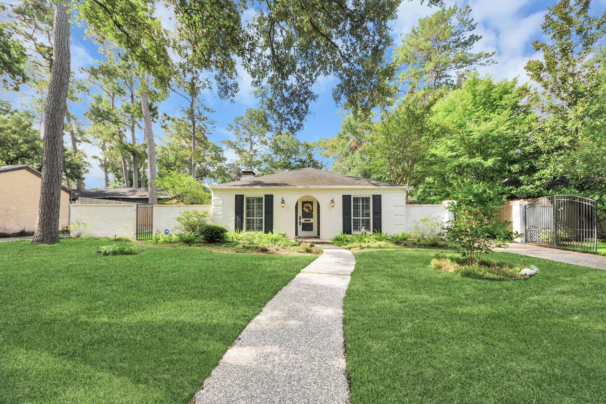 10115 Holly Springs Drive — photo