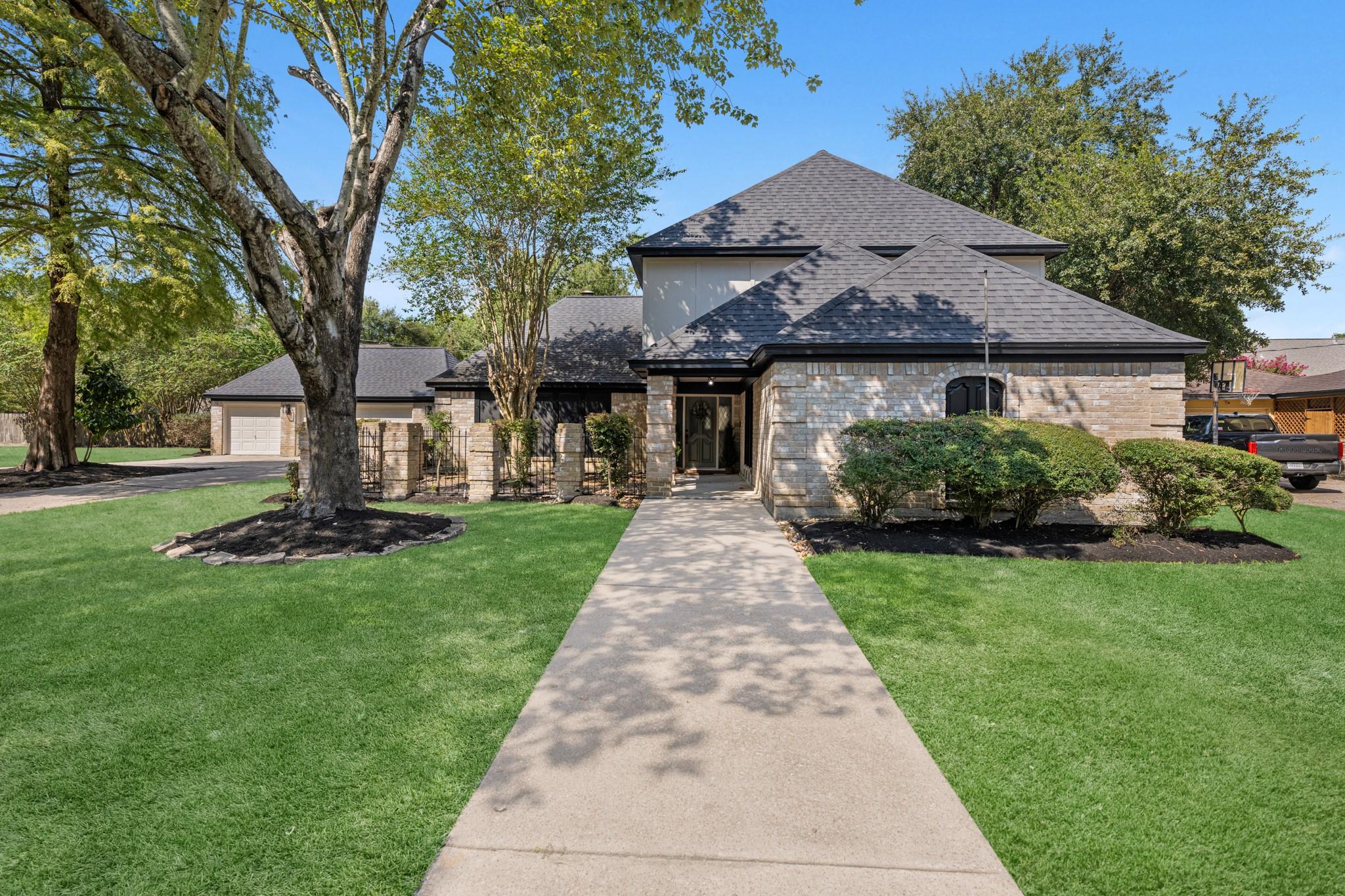 12818 Cloverwood Drive — photo