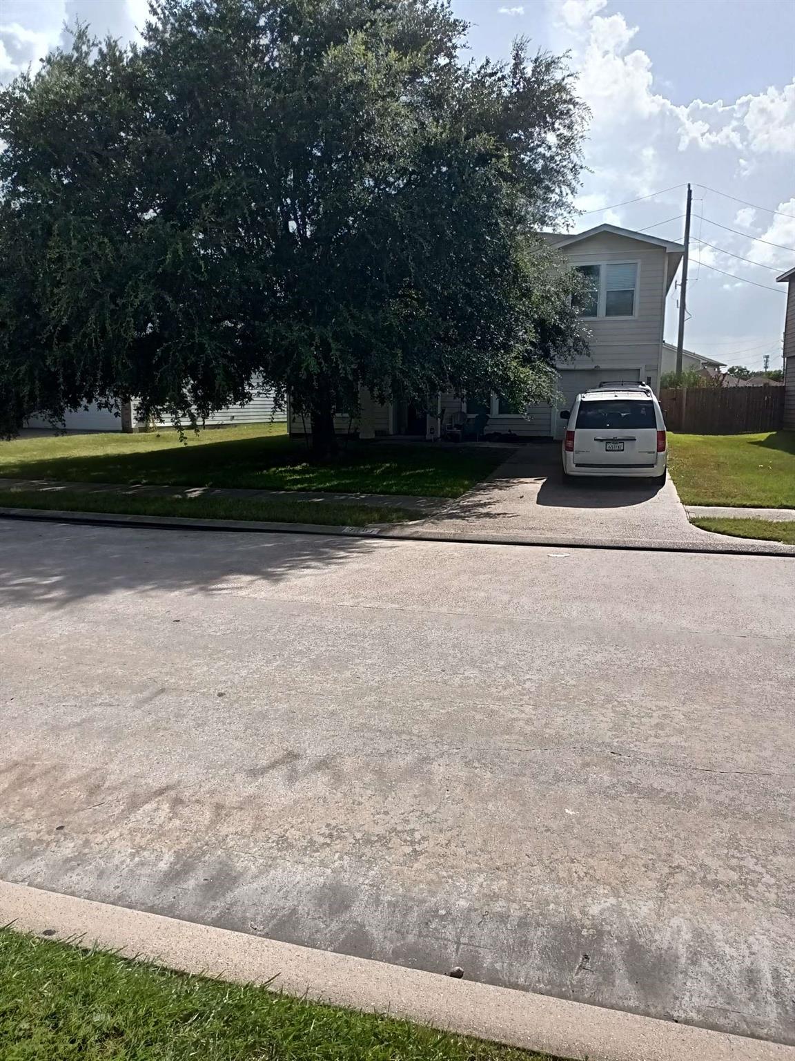 7707 Greenwood Point Drive — photo