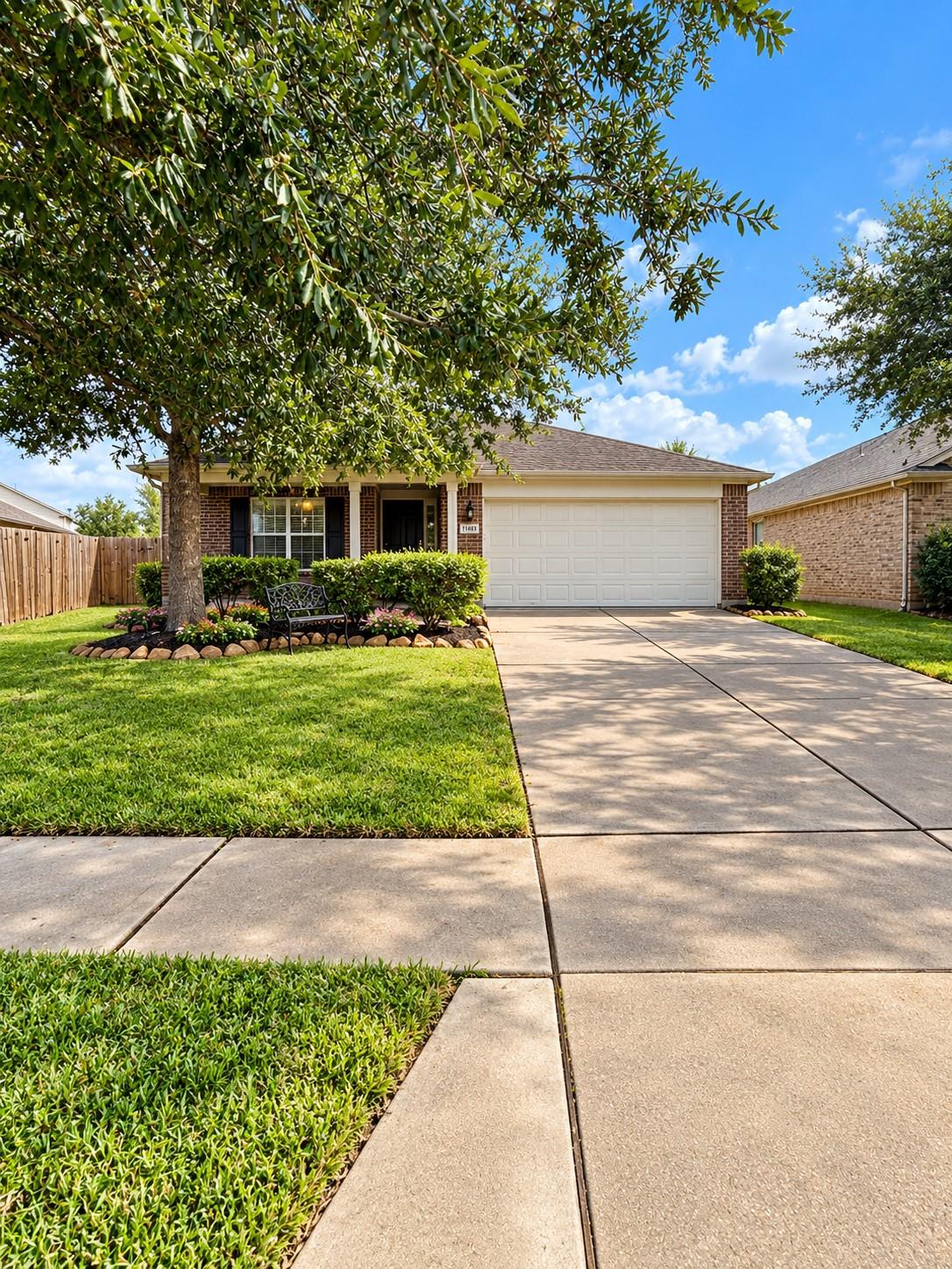 8126 Clover Leaf Drive — photo
