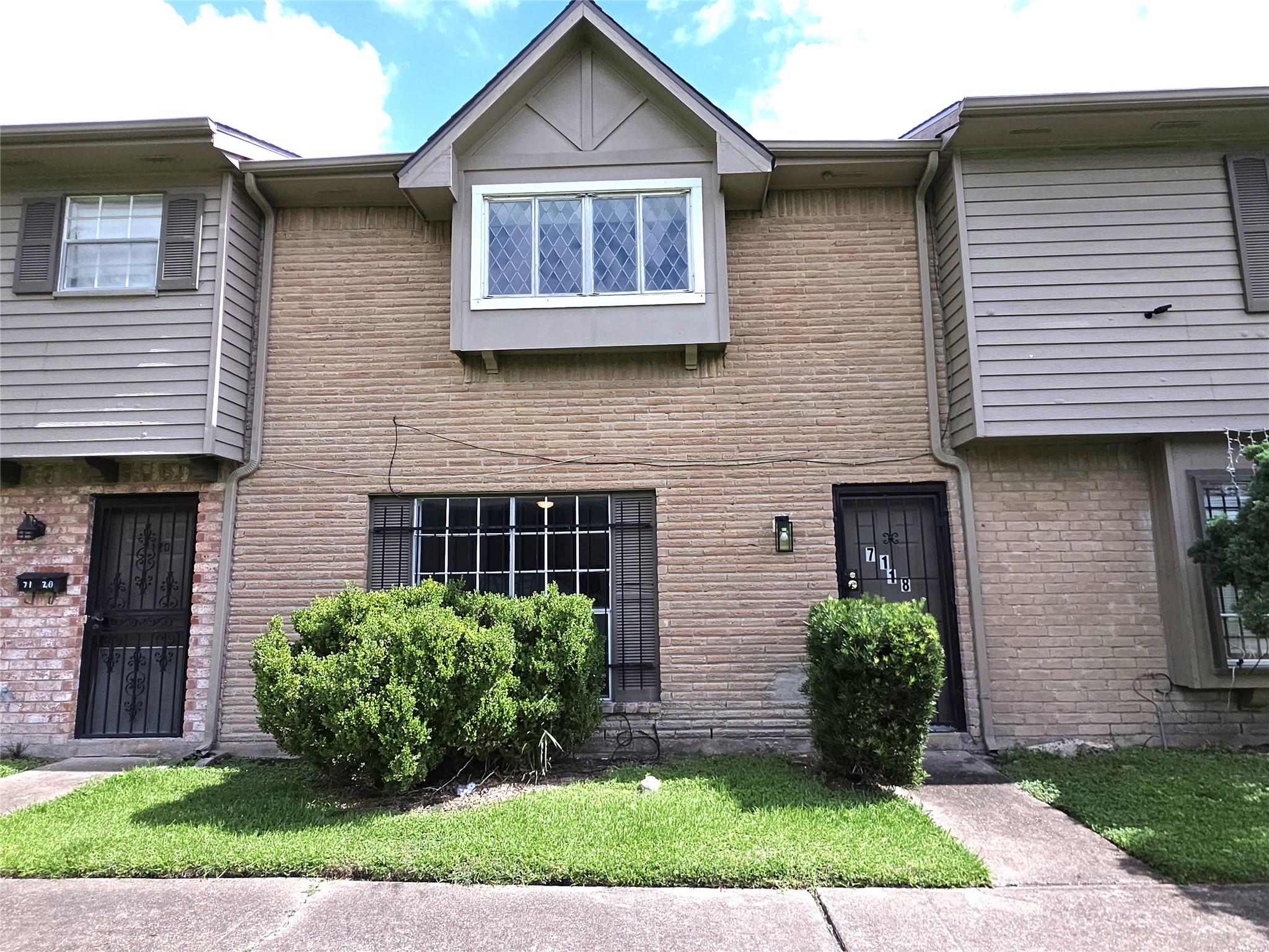 7118 Crownwest Street #7118 — photo