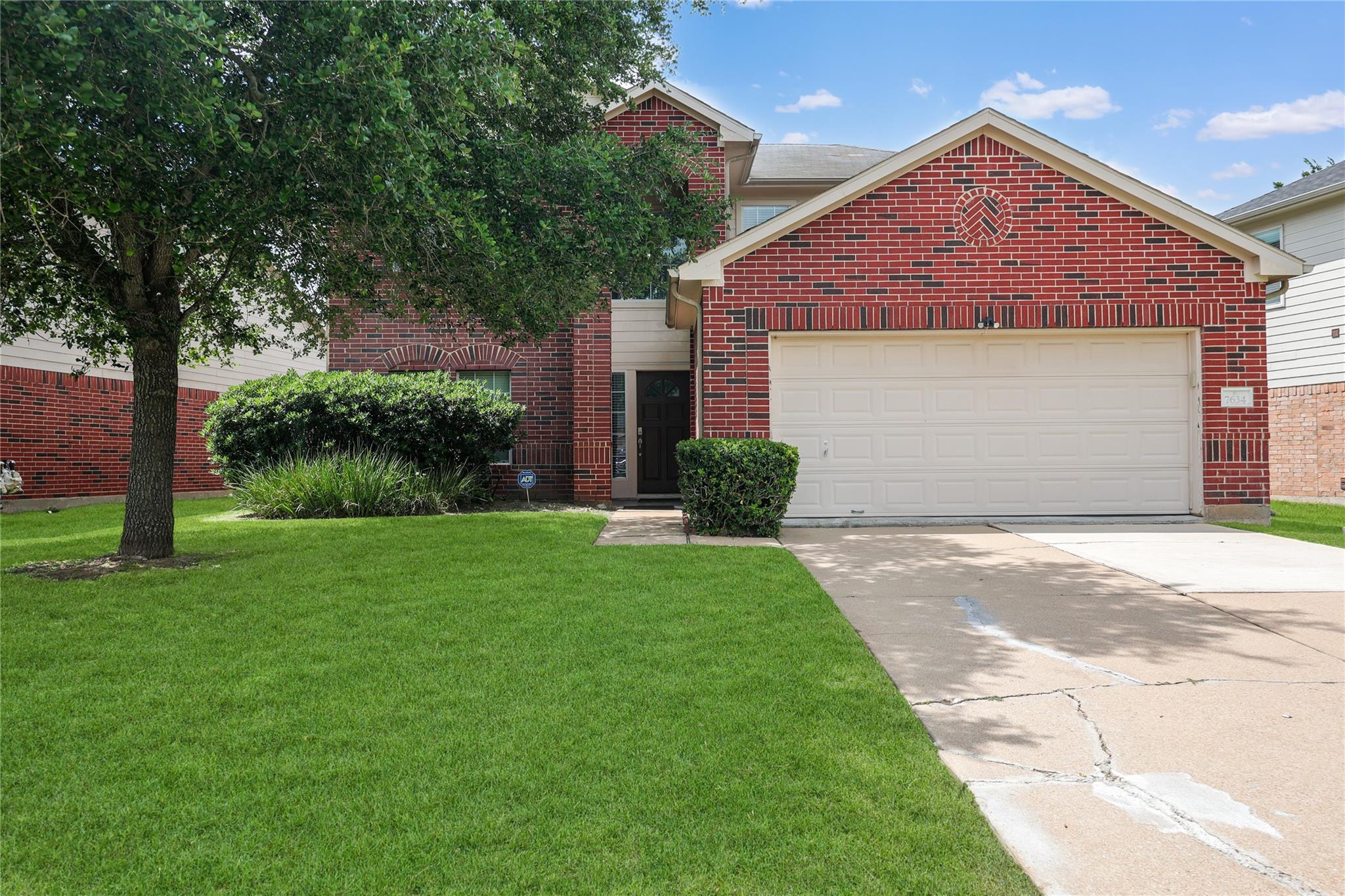 7634 Clarendon Bend Lane — photo