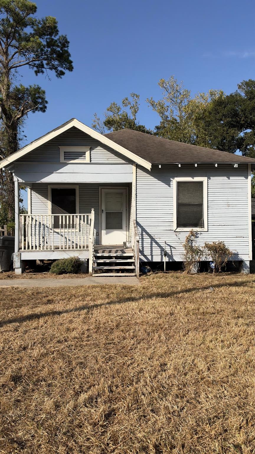 5715 Senior Street — photo