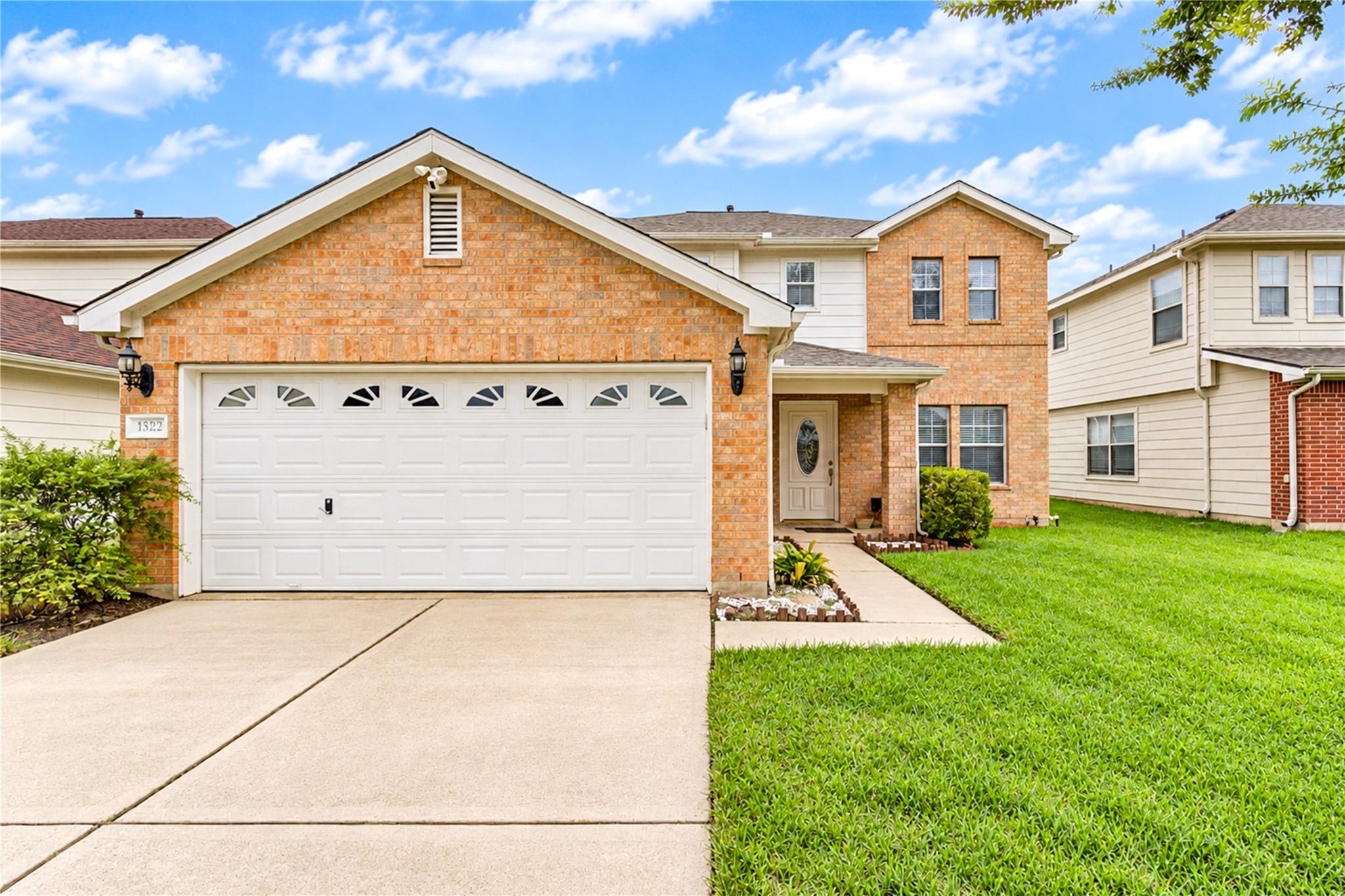 15322 Hensen Creek Drive — photo