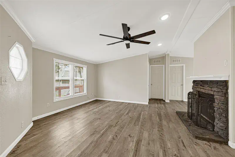 9586 Darkwood Street — photo